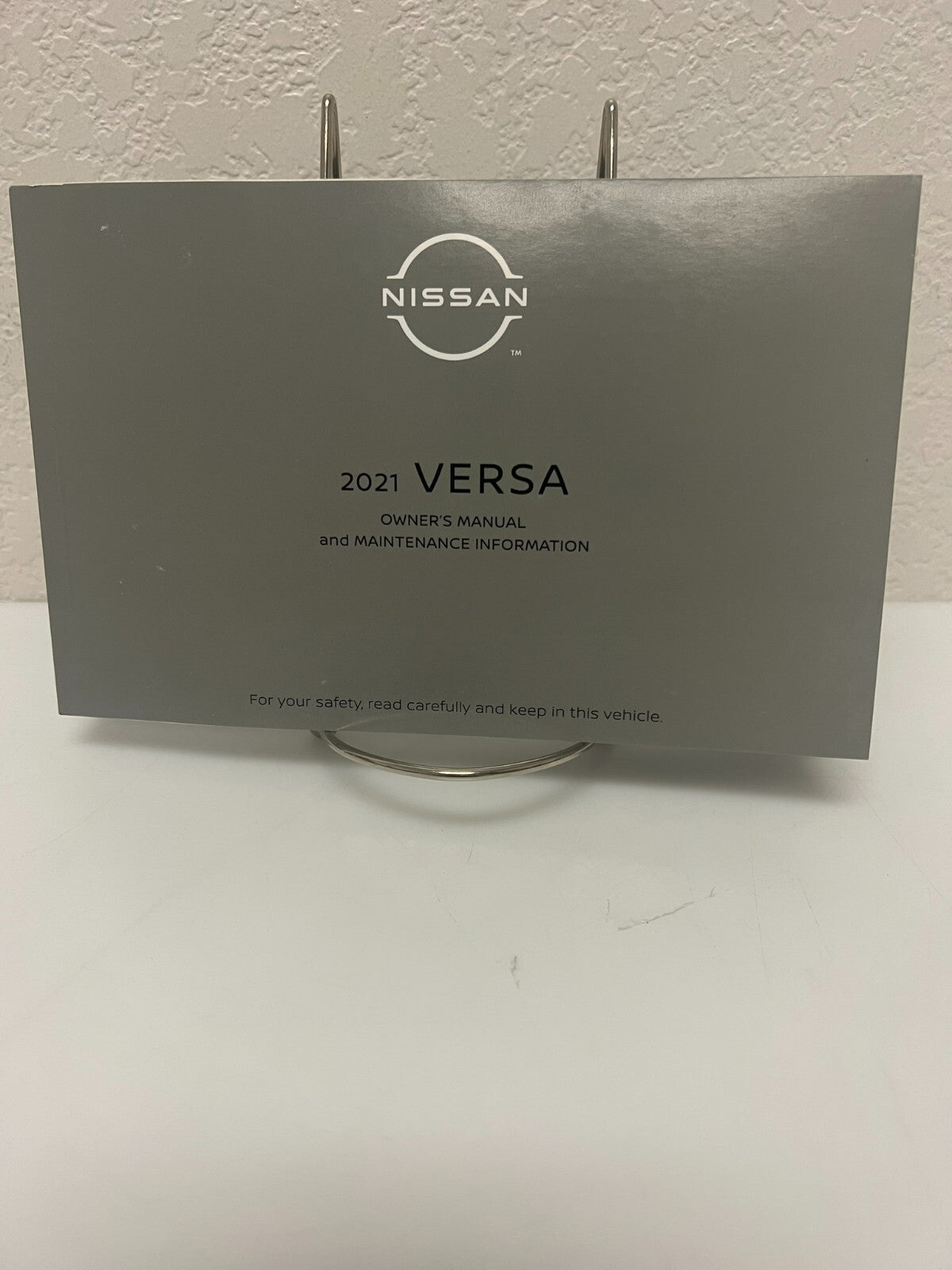 2021 Nissan Versa Genuine OEM Owner's Manual Set W/Black Case & Free Shipping!