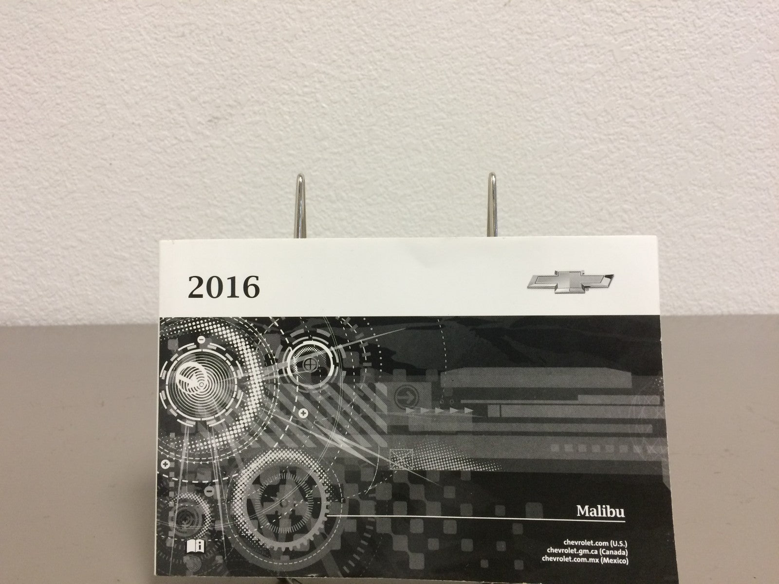 2016 Chevrolet Chevy Malibu Genuine OEM Owner's Manual Set--Free Shipping!