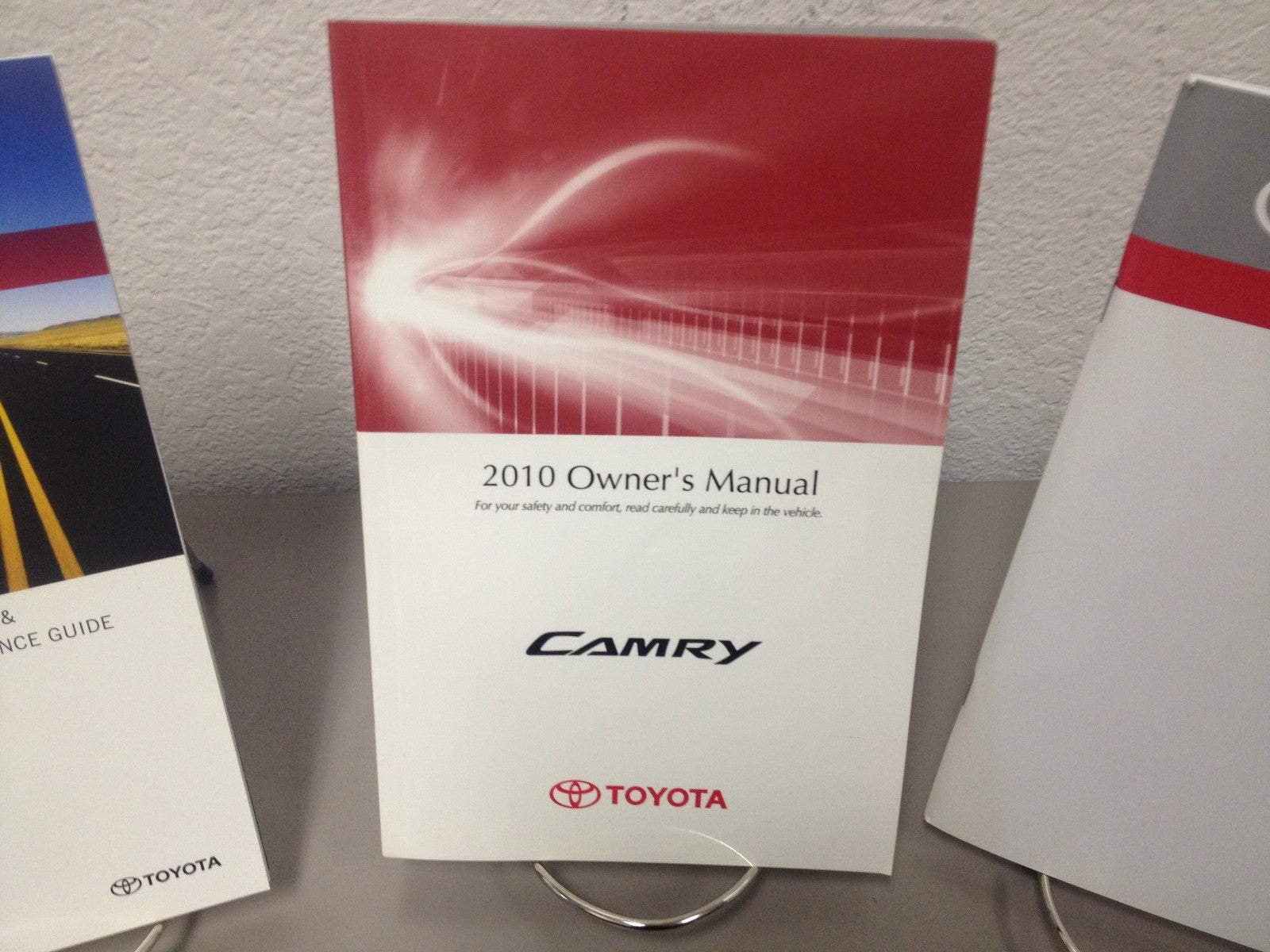 2010 Toyota Camry Genuine OEM Owner's Manual Set with Case--Free Shipping!