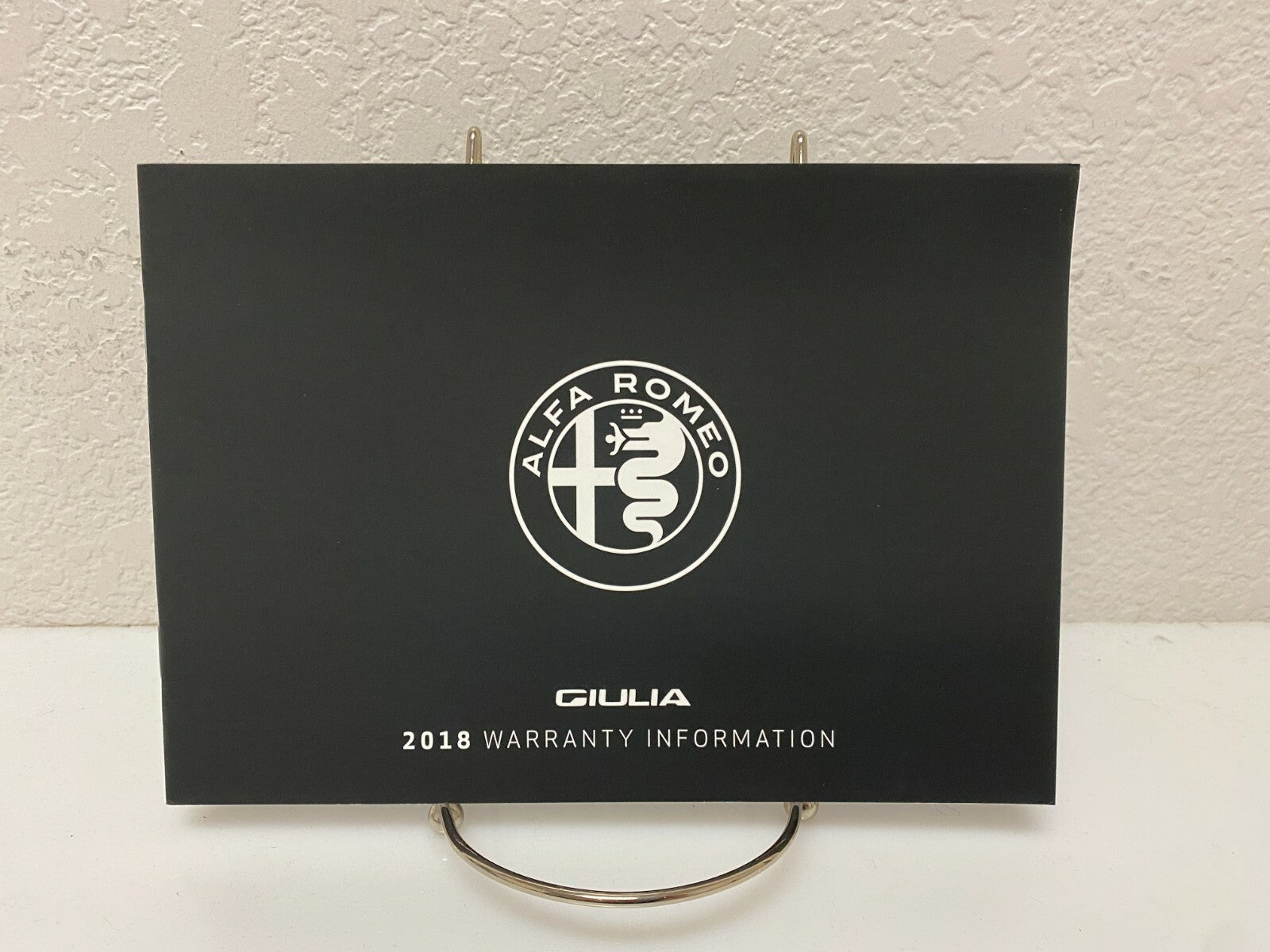 2018 Alfa Romeo Giulia Genuine OEM Owner's Manual w/Case