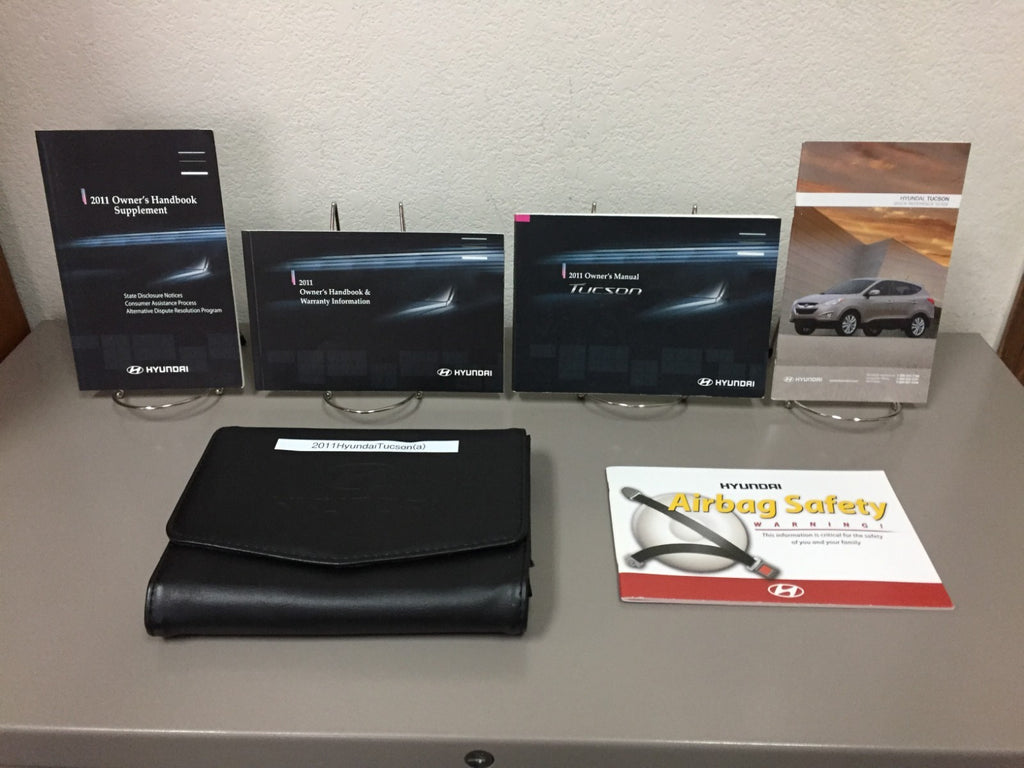 2011 Hyundai Tucson Genuine OEM Owner's Manual Set w/Hyundai Case-Free Shipping!