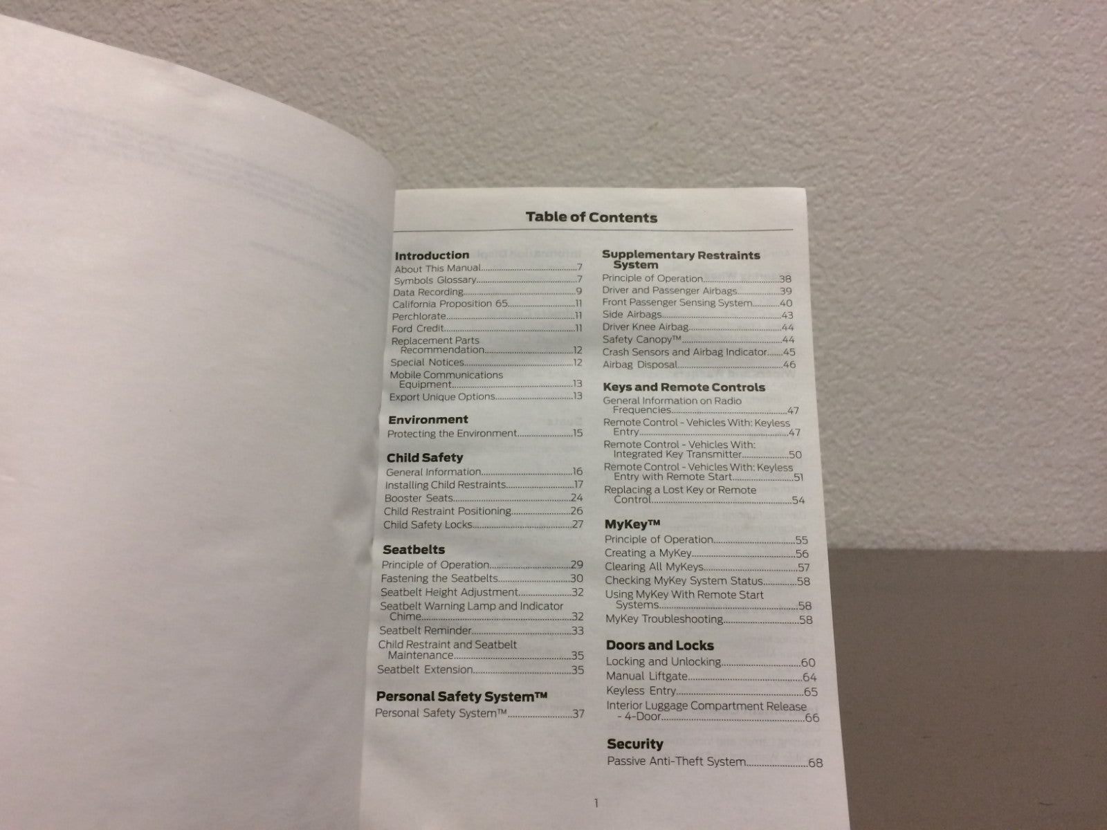 2018 Ford Focus Genuine OEM Owner's Manual Set w/Ford Case-Free Shipping!!!