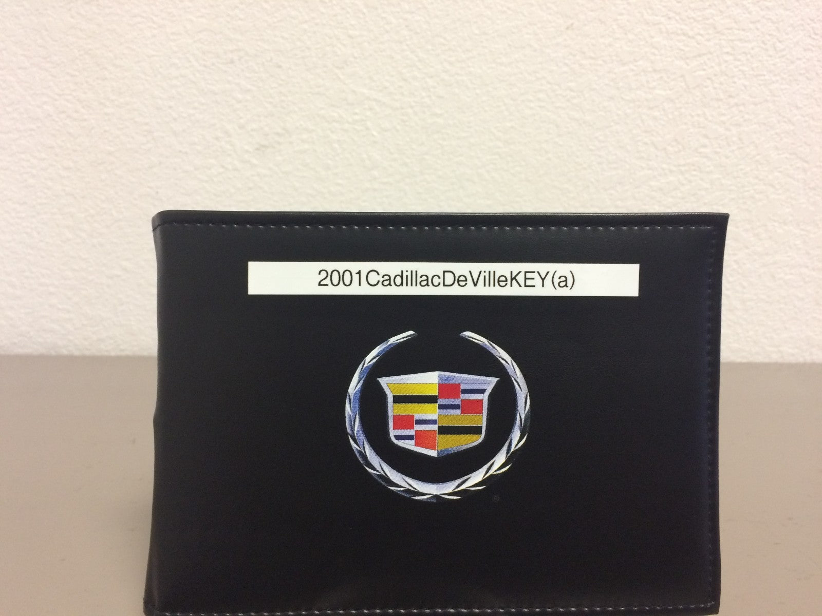 2001 Cadillac DeVille Genuine OEM Owner's Manual Set w/Case and Key FOB