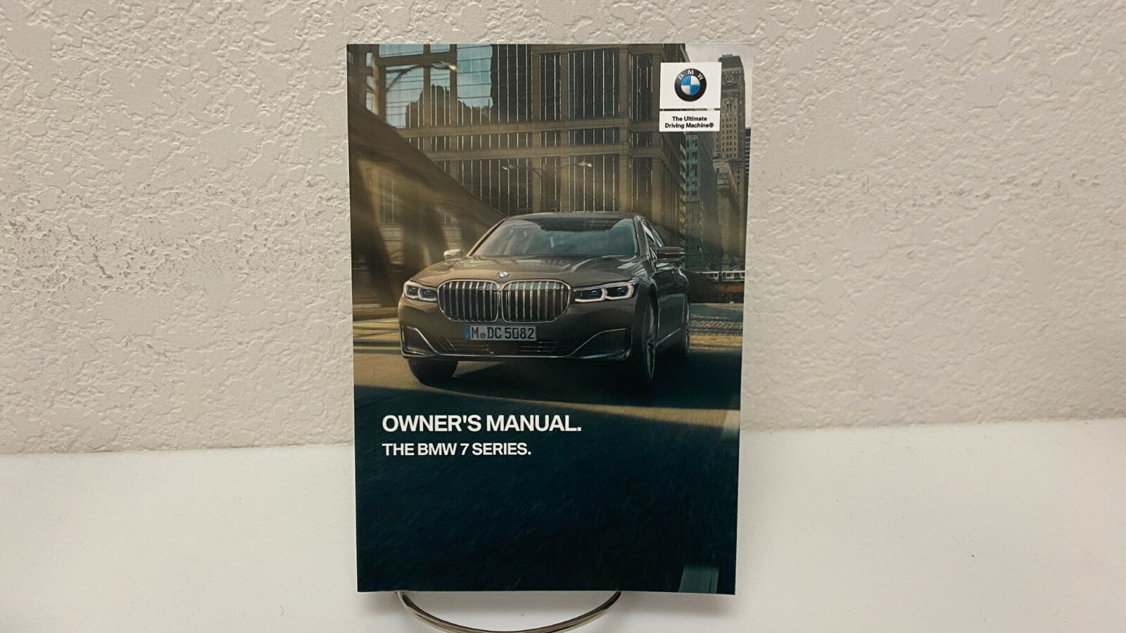 2022 BMW 7 Series 750i Li xDrive M760Li Genuine OEM Owner's Manual w/Case