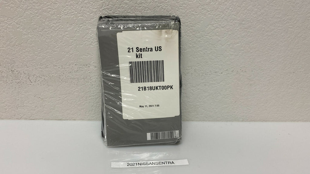 New Sealed 2021 Nissan Sentra Genuine OEM Owner's Manual w/case & Free Shipping!