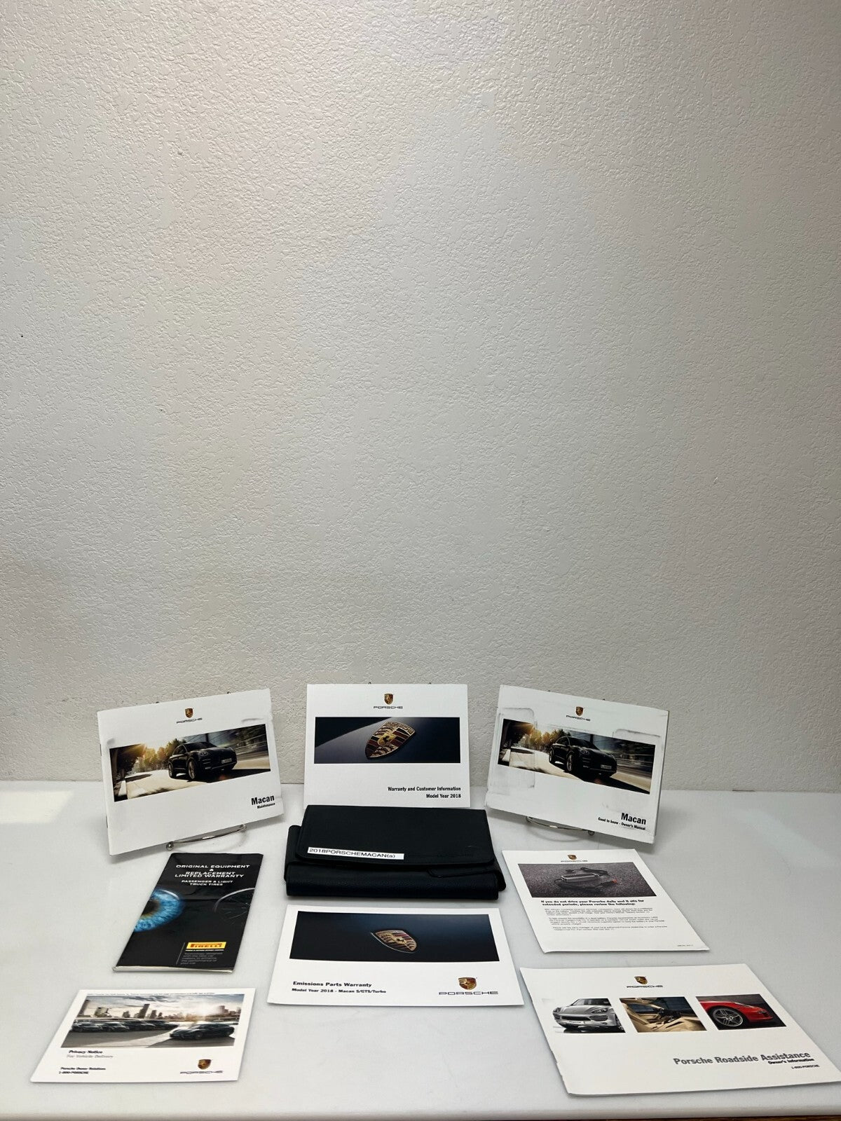 2018 Porsche Macan OEM Owner's Manual w/Supplementals & logo case-Free Shipping!