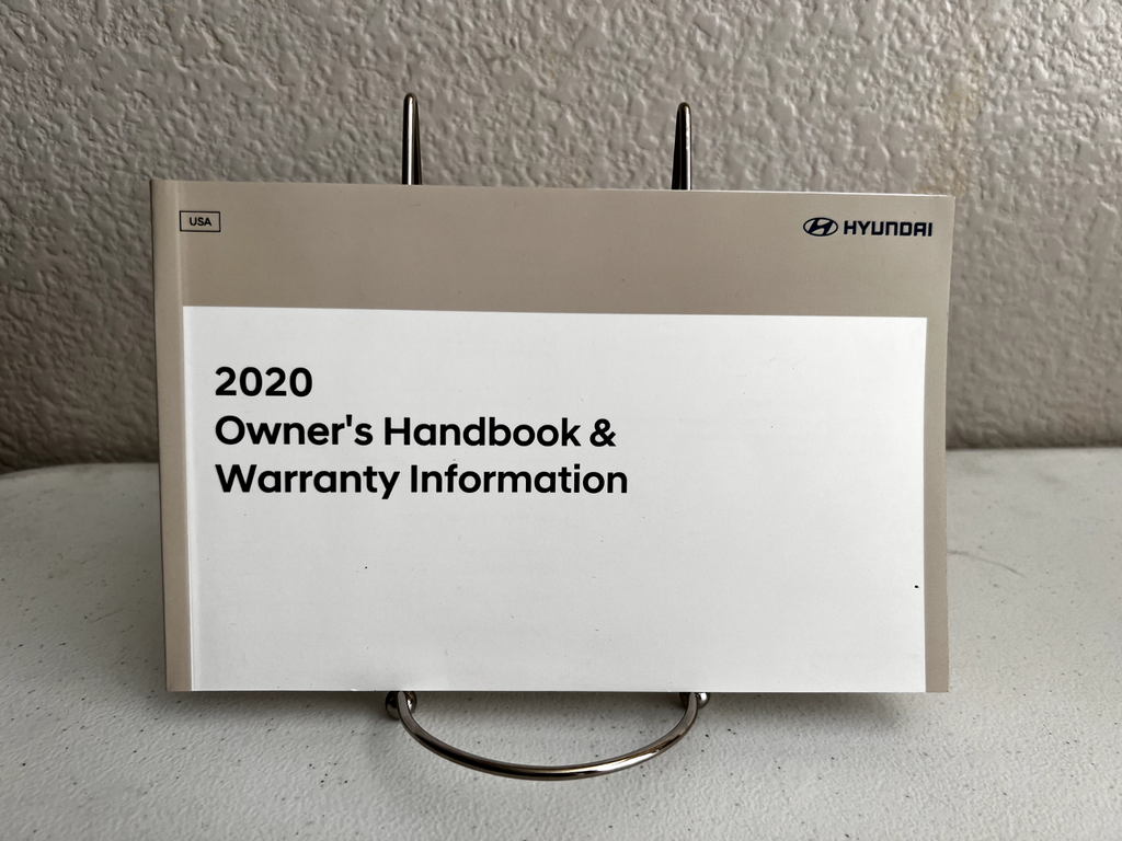 2020 Hyundai Elantra OEM Owner's Manual Set w/Clear Case-Free Shipping!