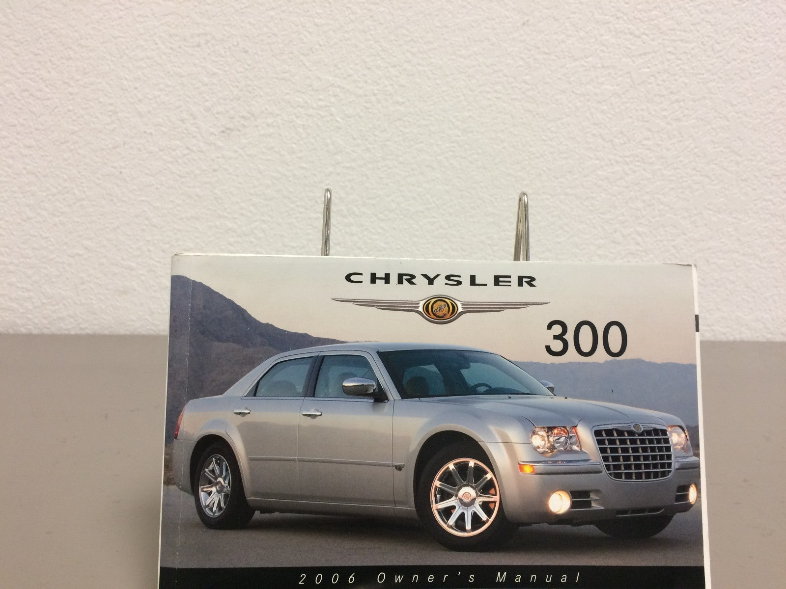 2006 Chrysler 300 Genuine OEM Owner's Manual Set w/Case--Free Shipping!