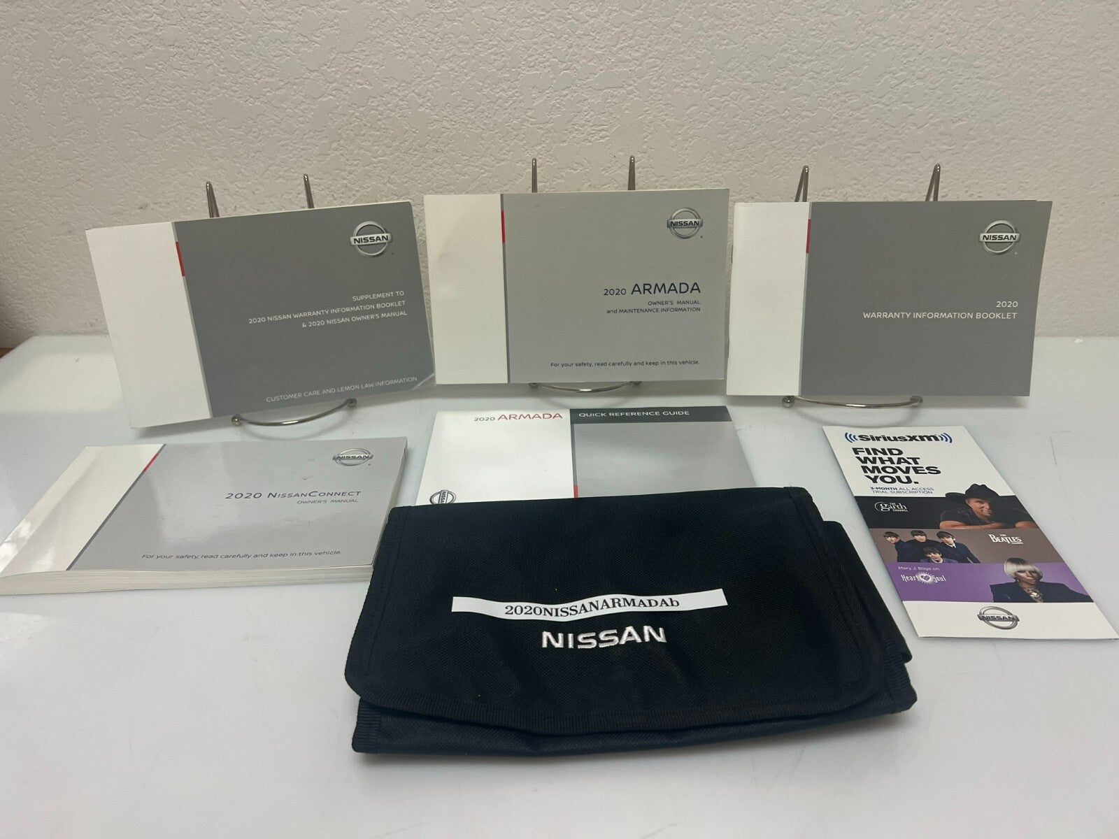 2020 Nissan Armada Genuine OEM Owner's Manual & Case with FREE SHIPPING !