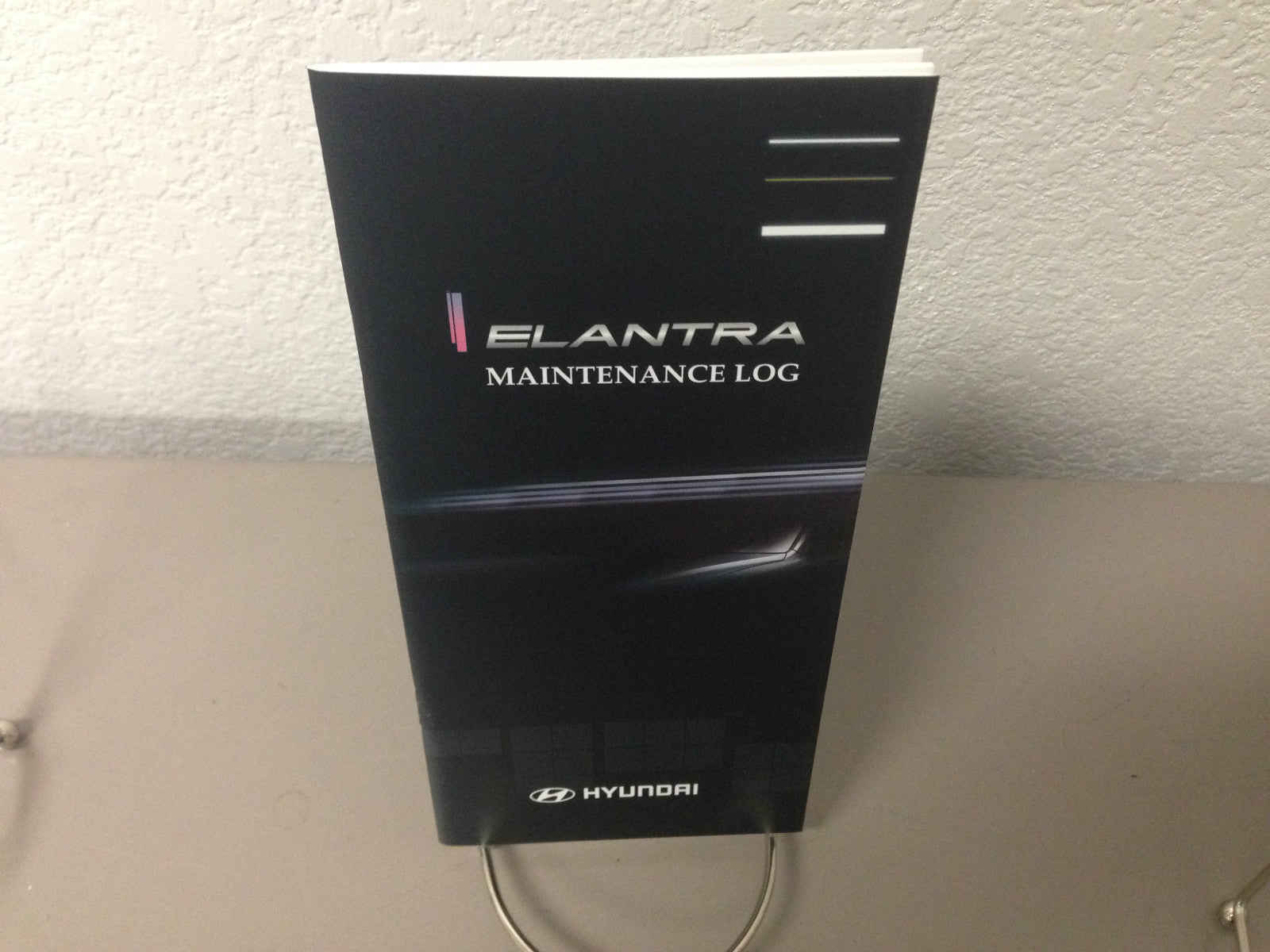 2010 Hyundai Elantra Sedan Genuine OEM Owner's Manual Set w/Case--Free Shipping!
