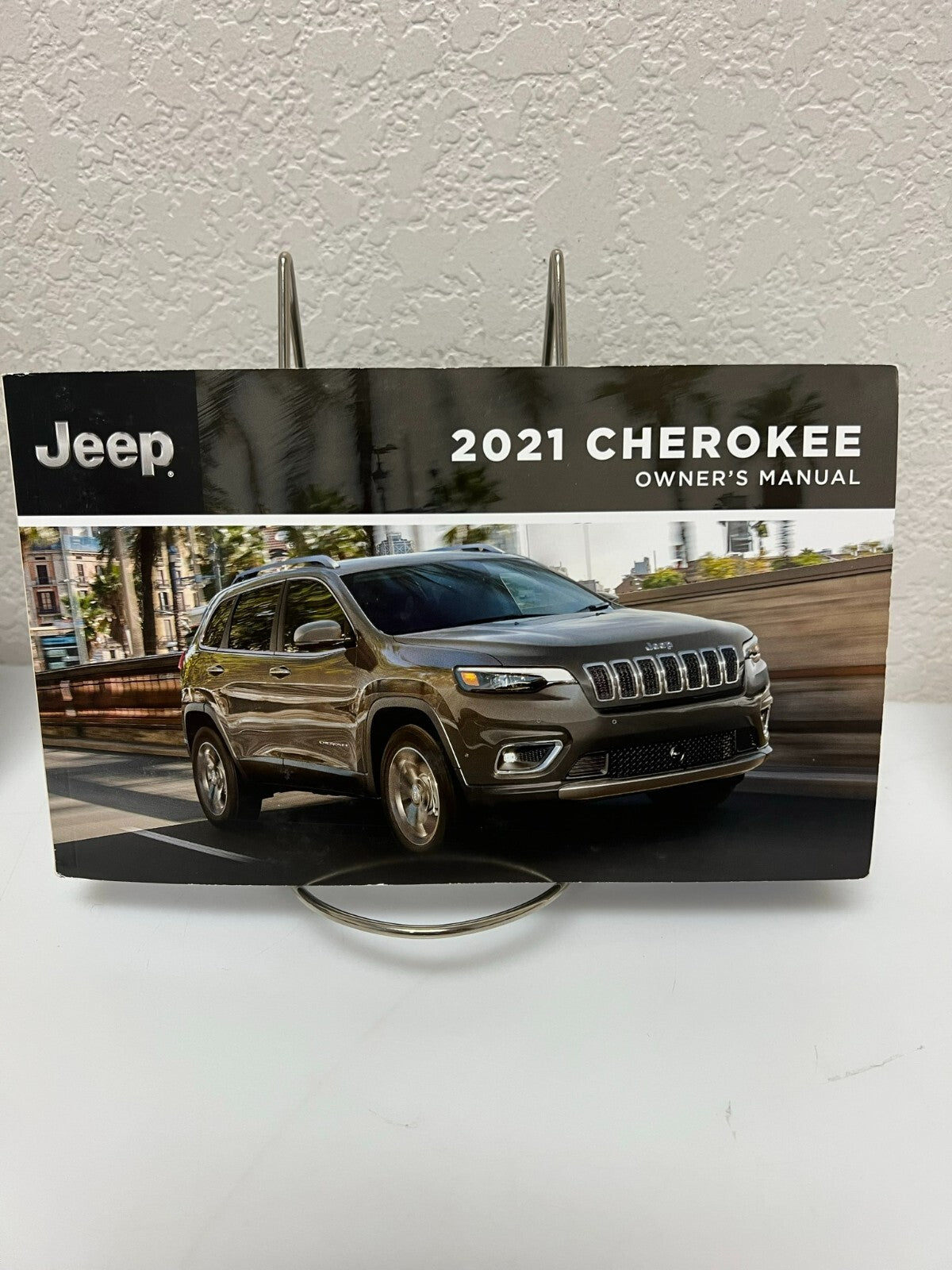 2021 Jeep Grand Cherokee Genuine OEM Owner's Manual w/Jeep Case Free Shipping