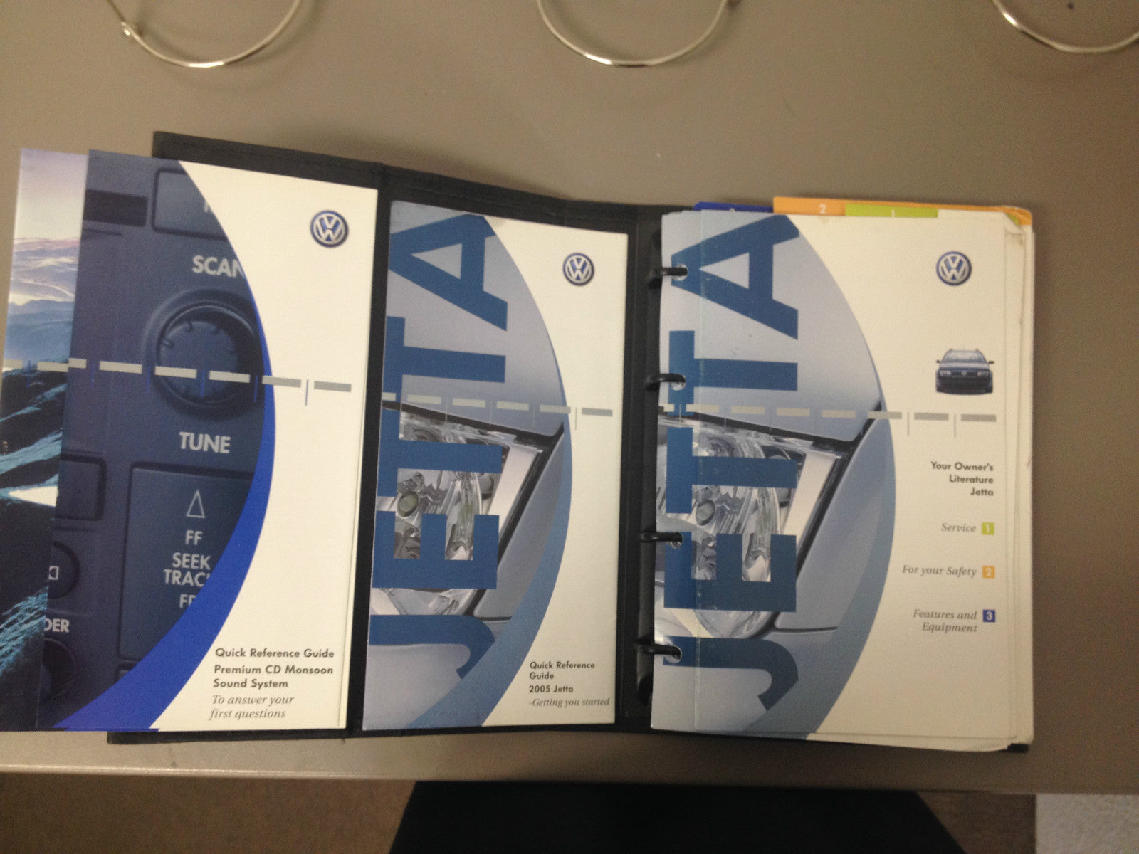 2005 VW Jetta Genuine OEM Owner's Manual