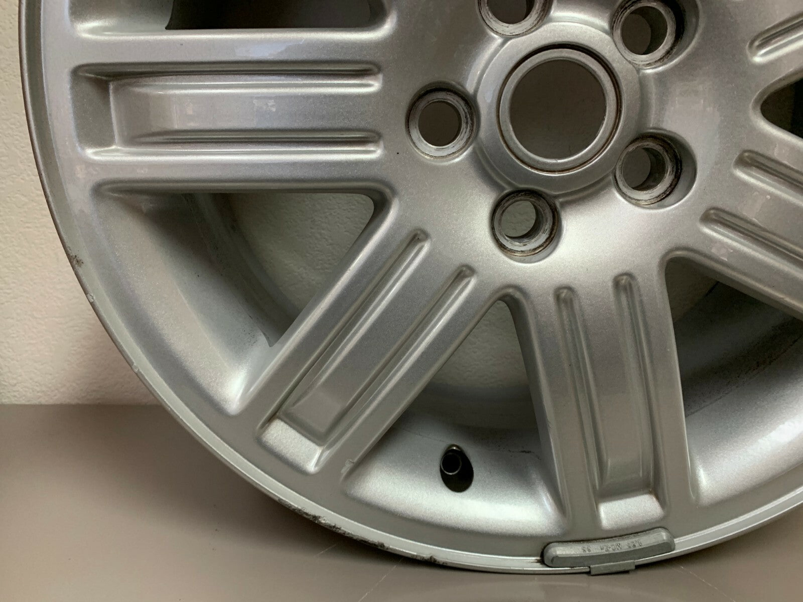 Genuine Factory 19" Range Rover Rim Wheel in Sparkle Silver Finish RRC502640MNH
