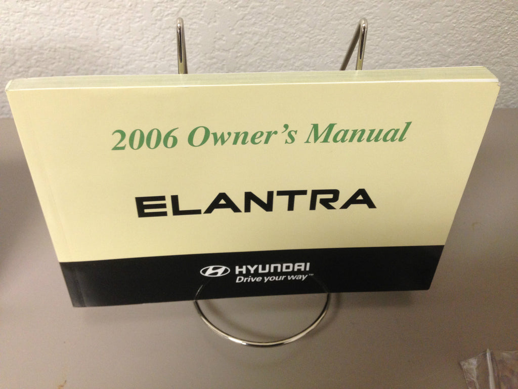 2006 Hyundai Elantra Sedan Genuine OEM Owner's Manual Set w/Case--Free Shipping!