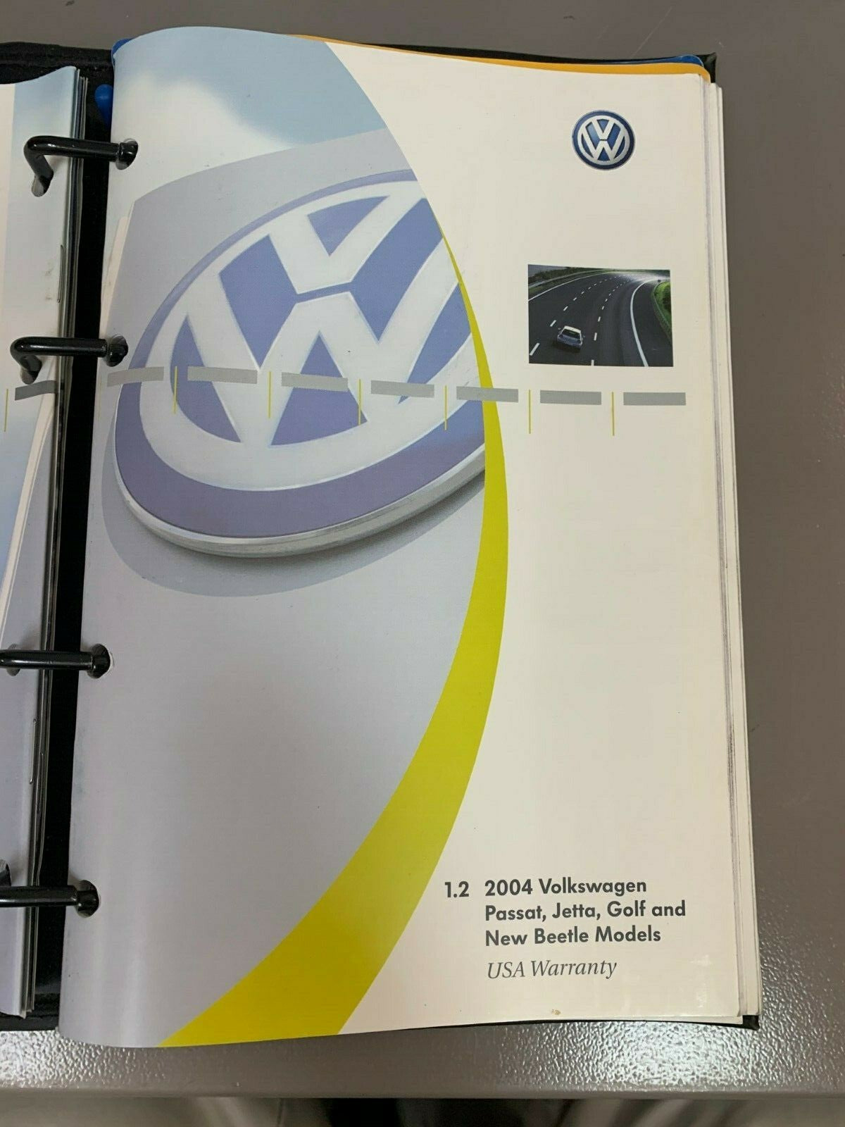 2004 VW Passat Genuine OEM Owners Manual Set w/VW Case--Fast Free Shipping!!!