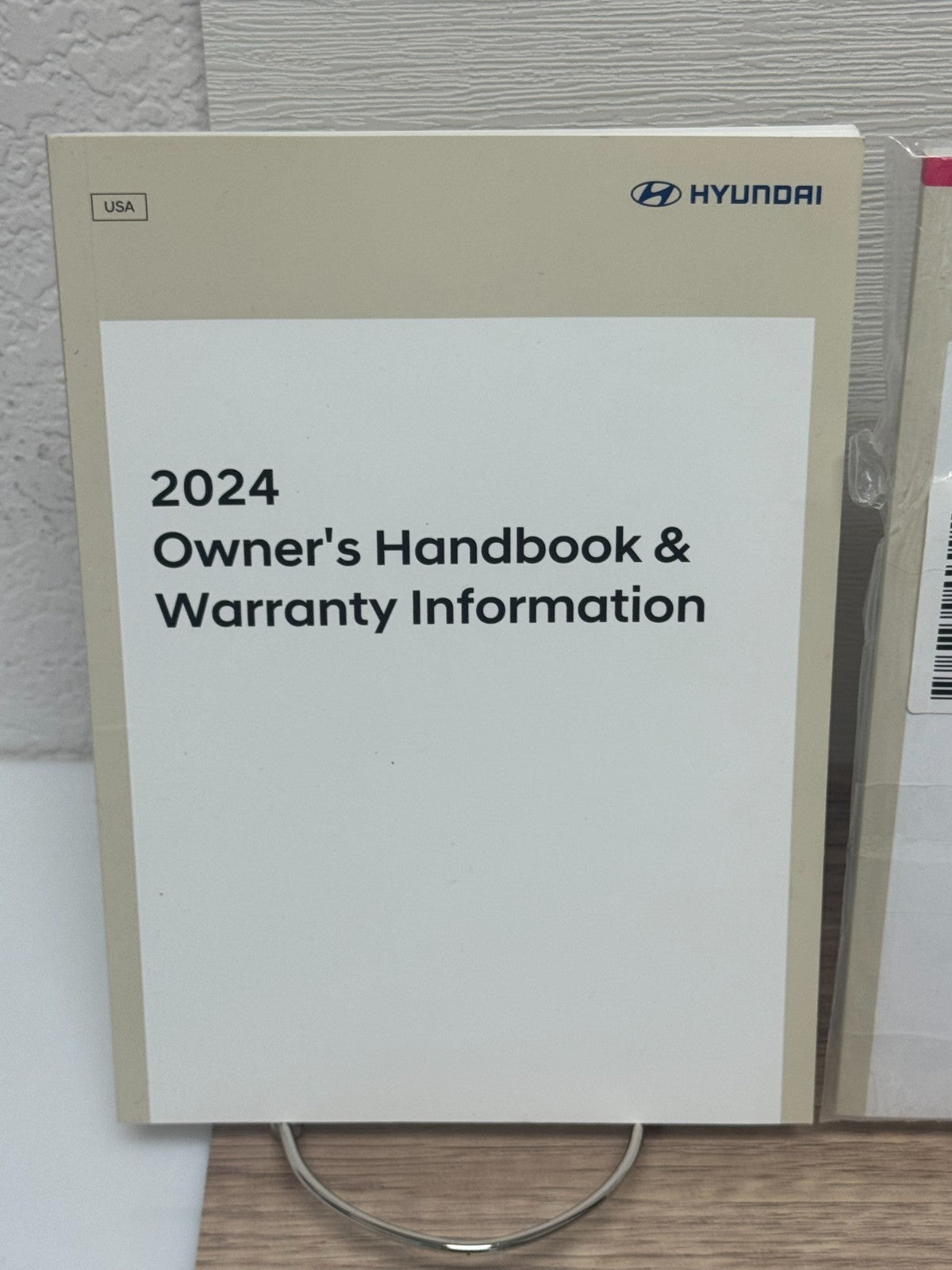 2024 Hyundai Kona Genuine OEM Owner's Manual Set w/Hyundai Case