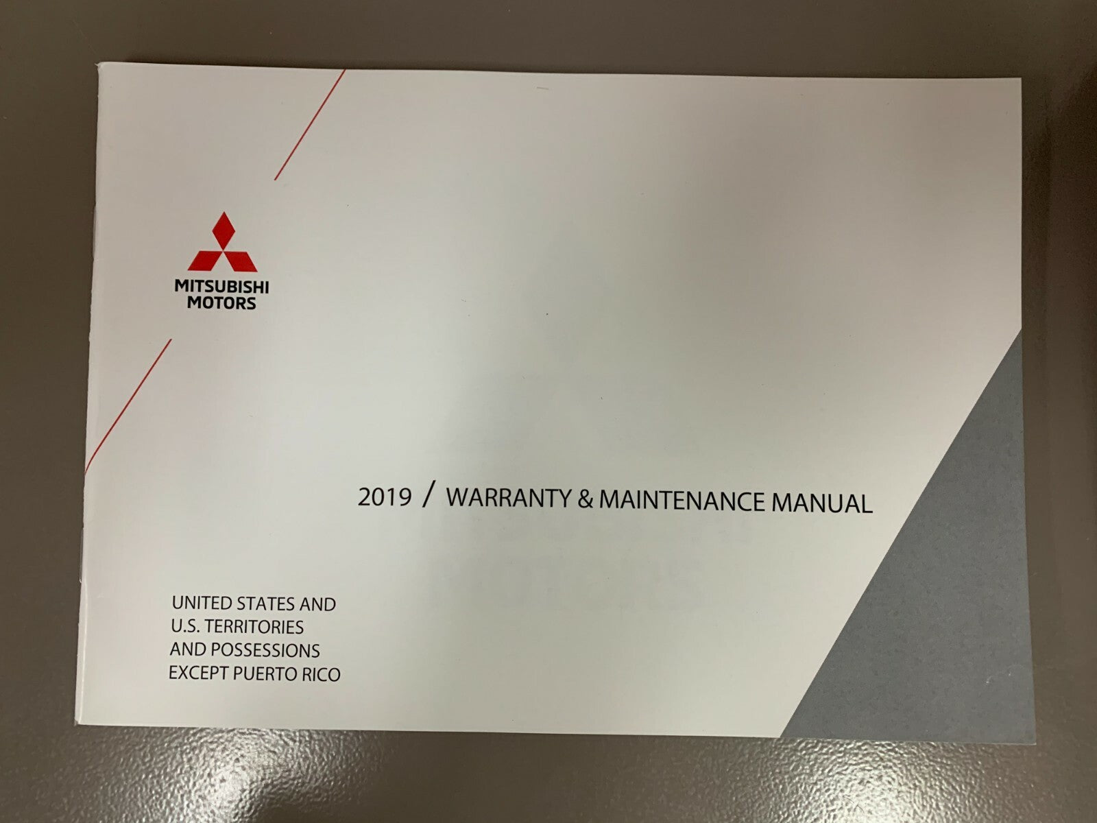 2019 Mitsubishi Eclipse Cross Genuine Owner's Manual Set w/Case & First Aid Kit