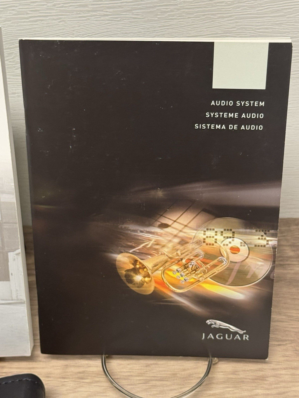 2006 Jaguar XJ Genuine OEM Owner's Manual Set with Leather Jaguar Case