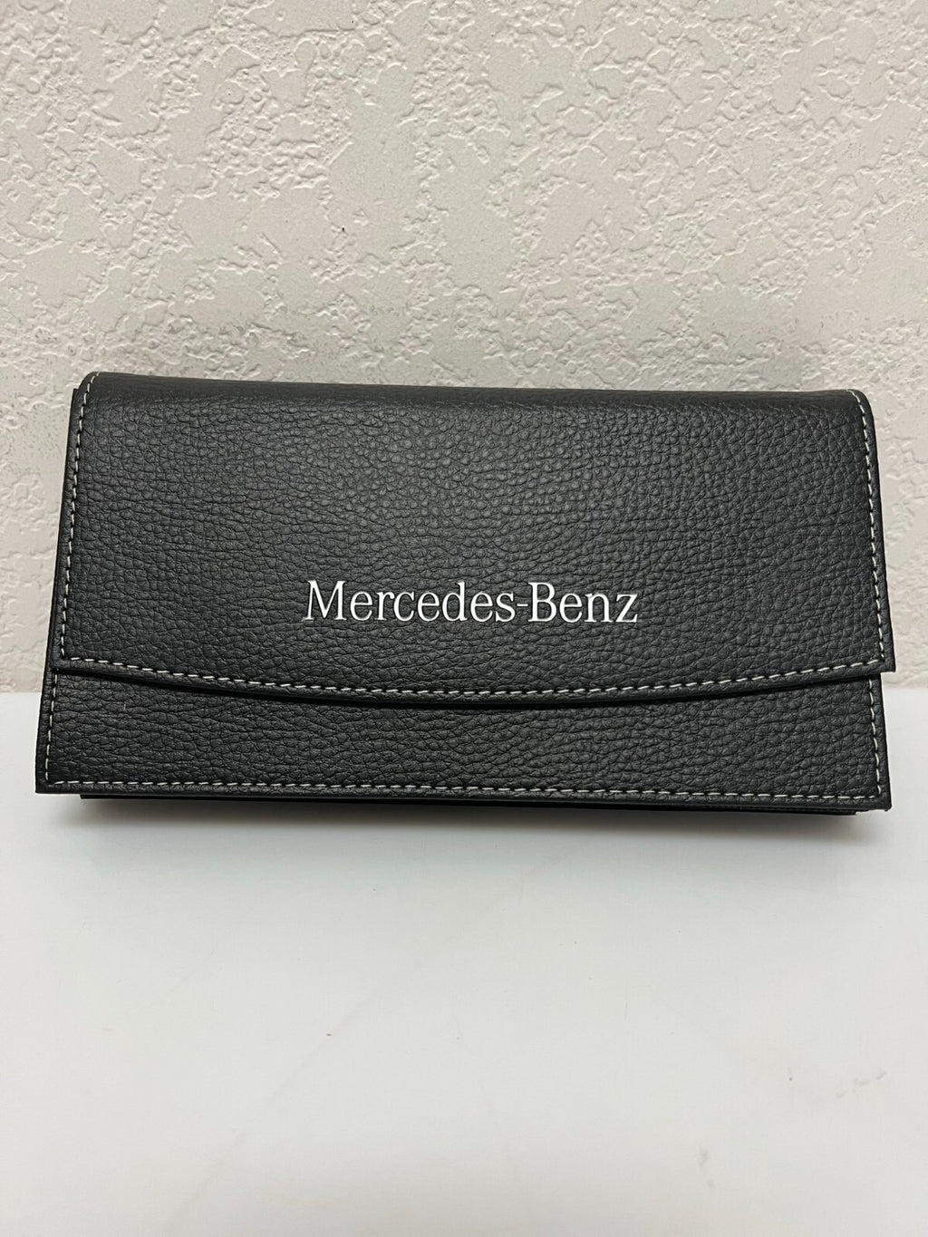 2020 Mercedes-Benz E-Class Sedan Owner's Manual Set w/ Case and Free Shipping!