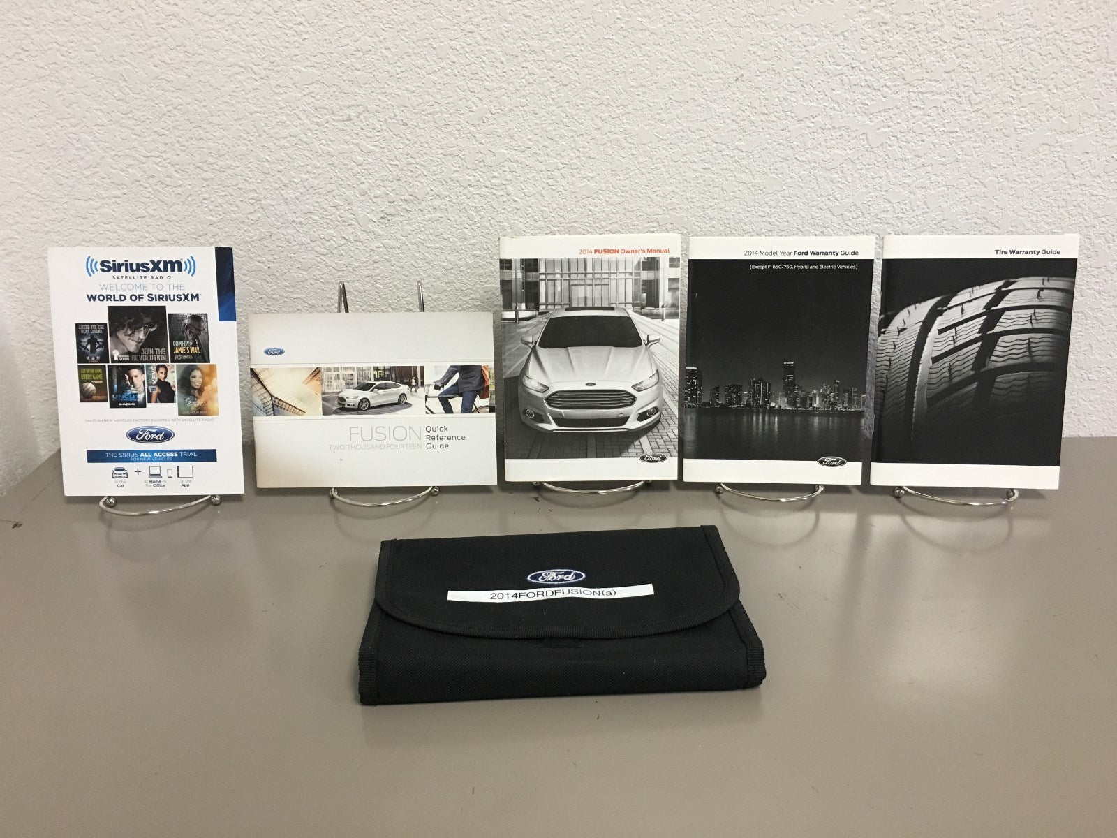 2014 Ford Fusion Genuine OEM Owner's Manual Set w/Ford Case-Free Shipping