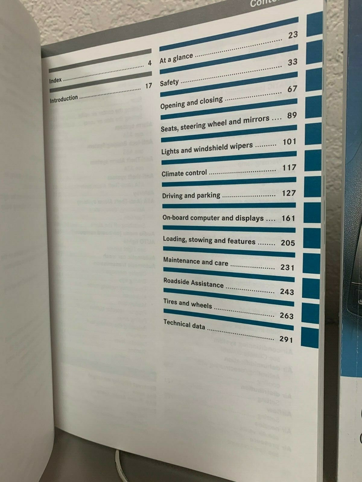 2011 Mercedes Benz GLK-Class GLK350 Genuine OEM Owner's Manual Set w/COMAND