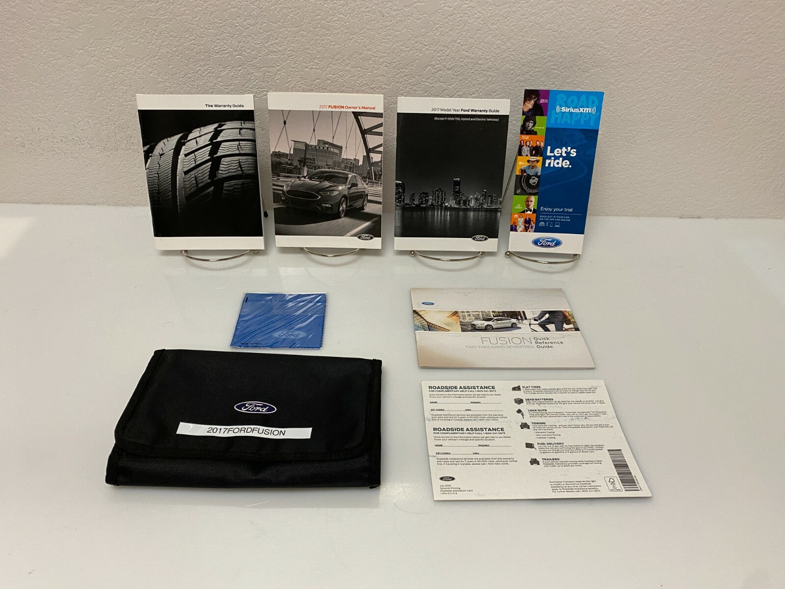 2017 Ford Fusion Genuine OEM Owner's Manual Set w/Ford Case