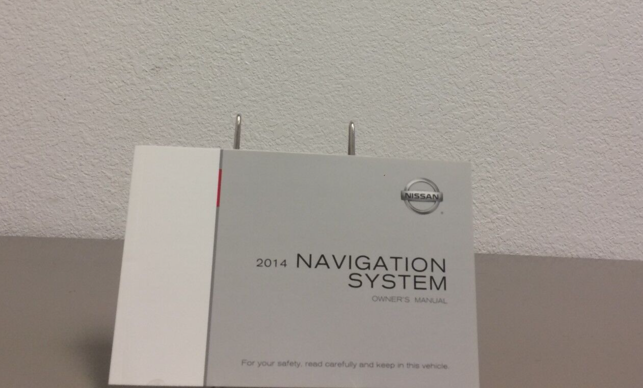 2014 Nissan Rogue Genuine OEM Owner's Manual Set w/Case & Navigation Manual