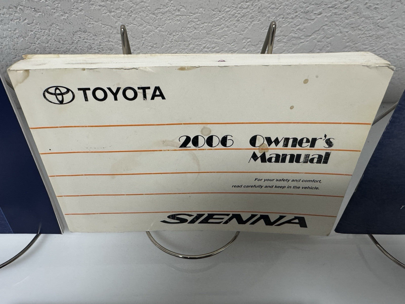 2006 Toyota Sienna Genuine OEM Owner's Manual Set with Toyota Case