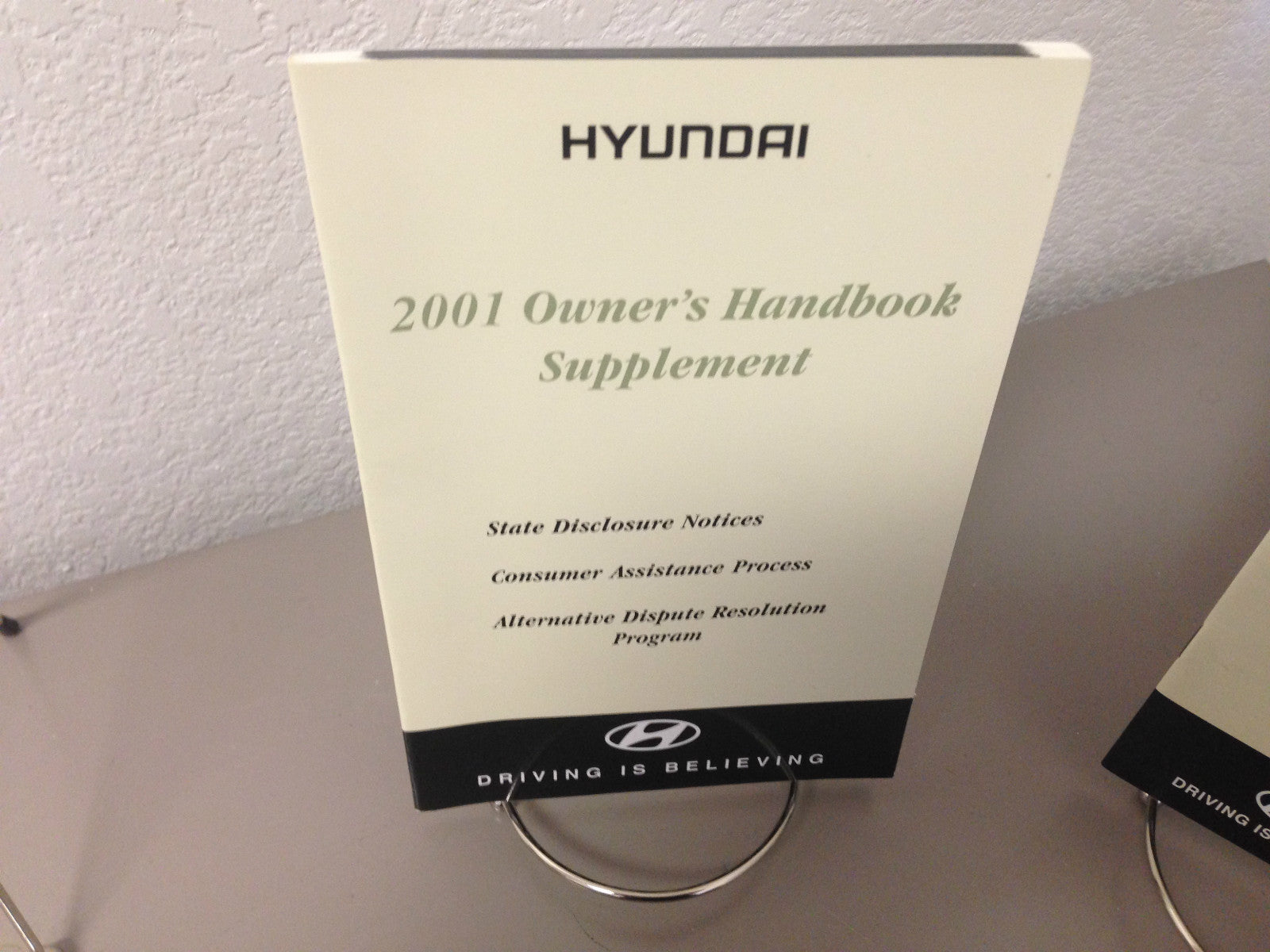 2001 Hyundai Santa Fe Genuine OEM Owner's Manual Set w/Hyundai Case--Ships Free!