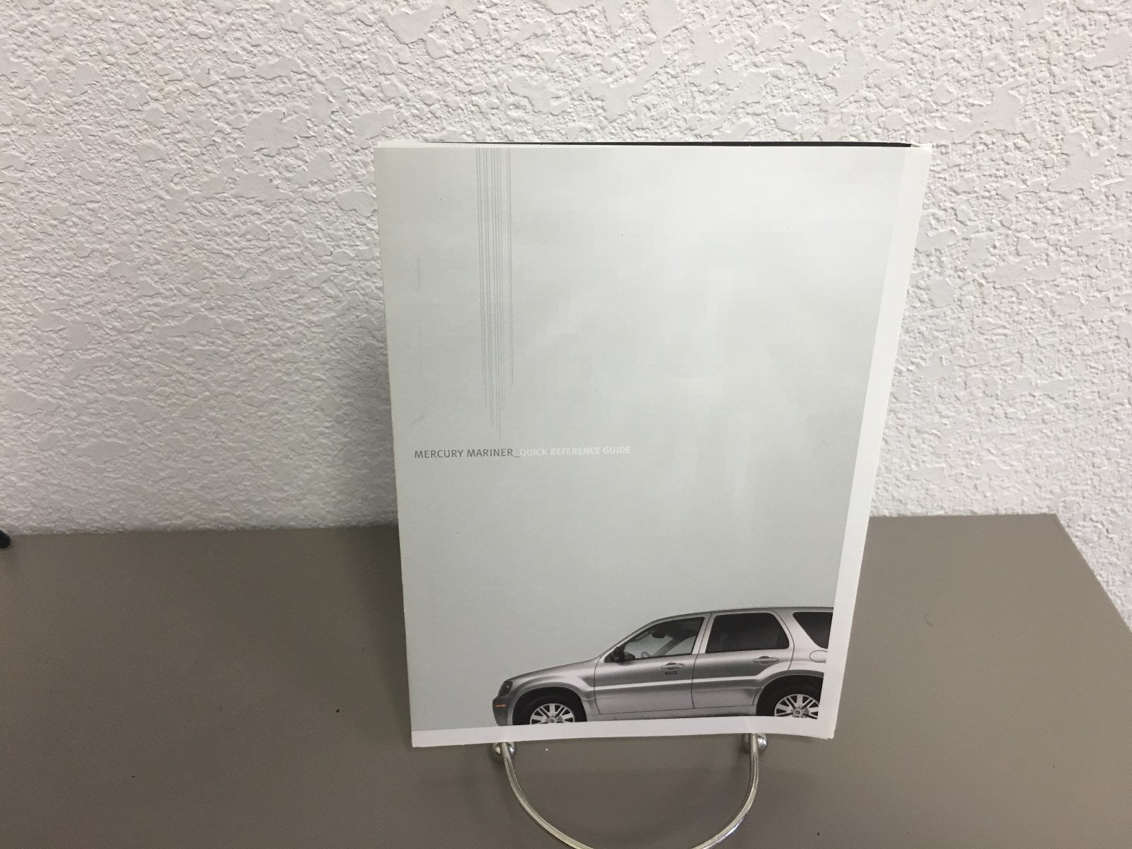 2005 Mercury Mariner Genuine OEM Owner's Manual Set w/Case and Bonus Key FOB