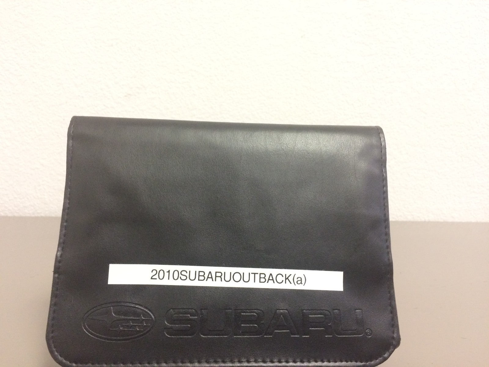 2010 Subaru Legacy/Outback Genuine OEM Owner's Manual Set w/Case--Free Shipping