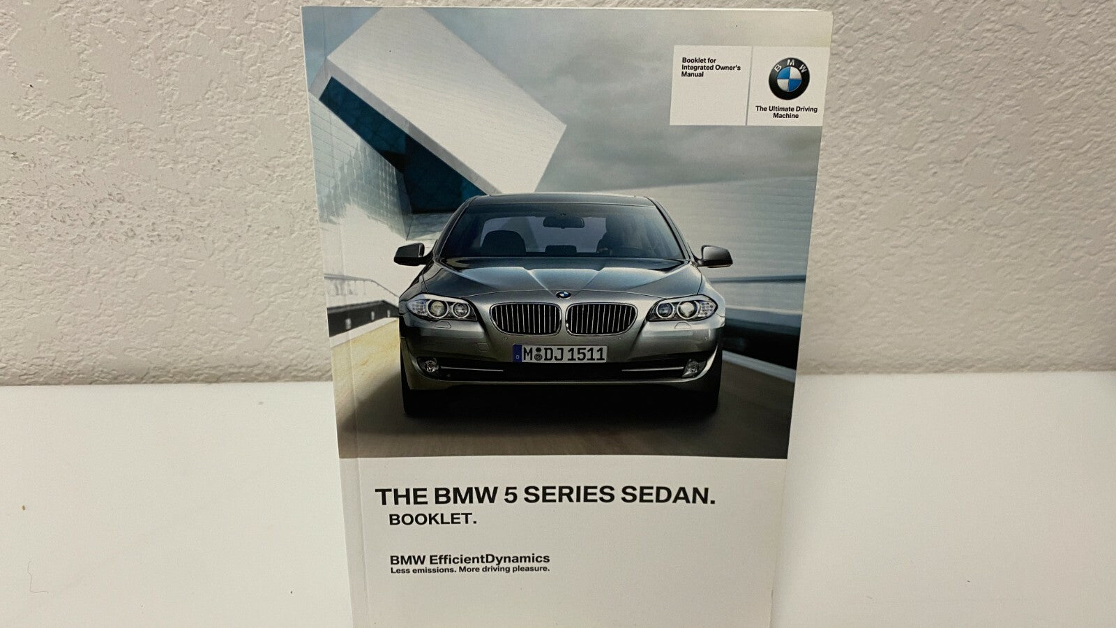 2013 BMW 5-Series Integrated Sedan 528i 535i 550i Owner's Manual