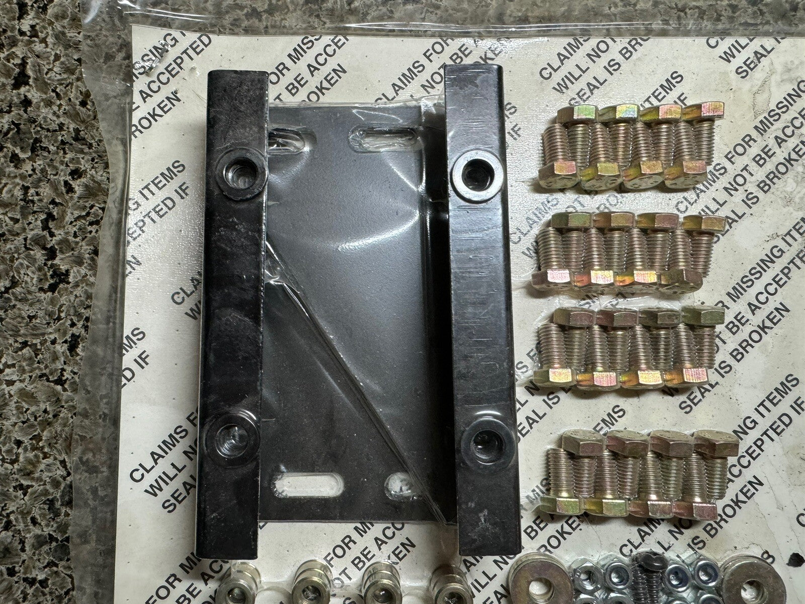 VPLAP0023 GENUINE OEM LAND ROVER P38 RUNNING BOARD FIXINGS MOUNTING KIT-NEW
