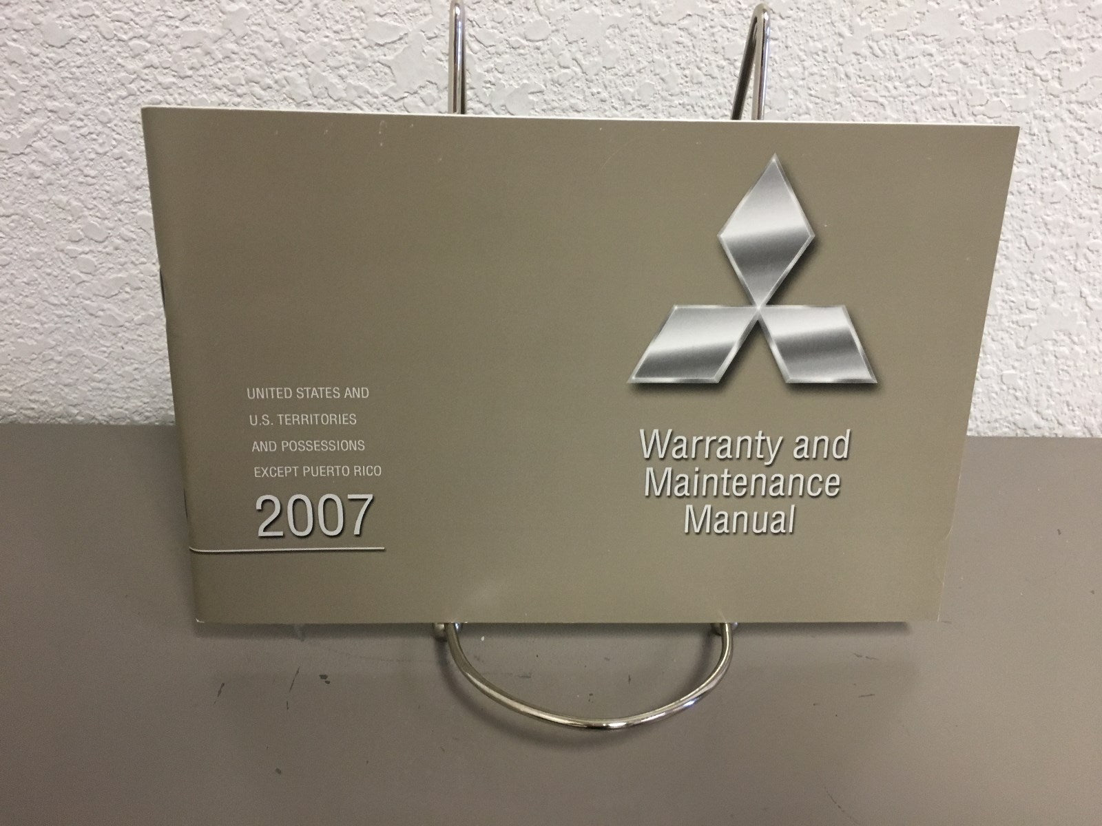 2007 Mitsubishi Galant Genuine OEM Owner's Manual Set w/Case & Bonus Key FOB
