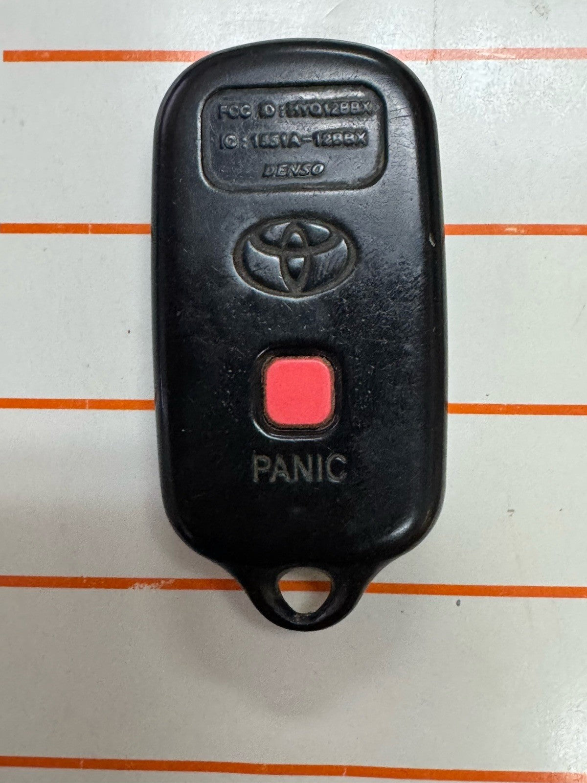 2004 Toyota Highlander OEM Owner's Manual w/Case & Bonus Key FOB - Free Shipping