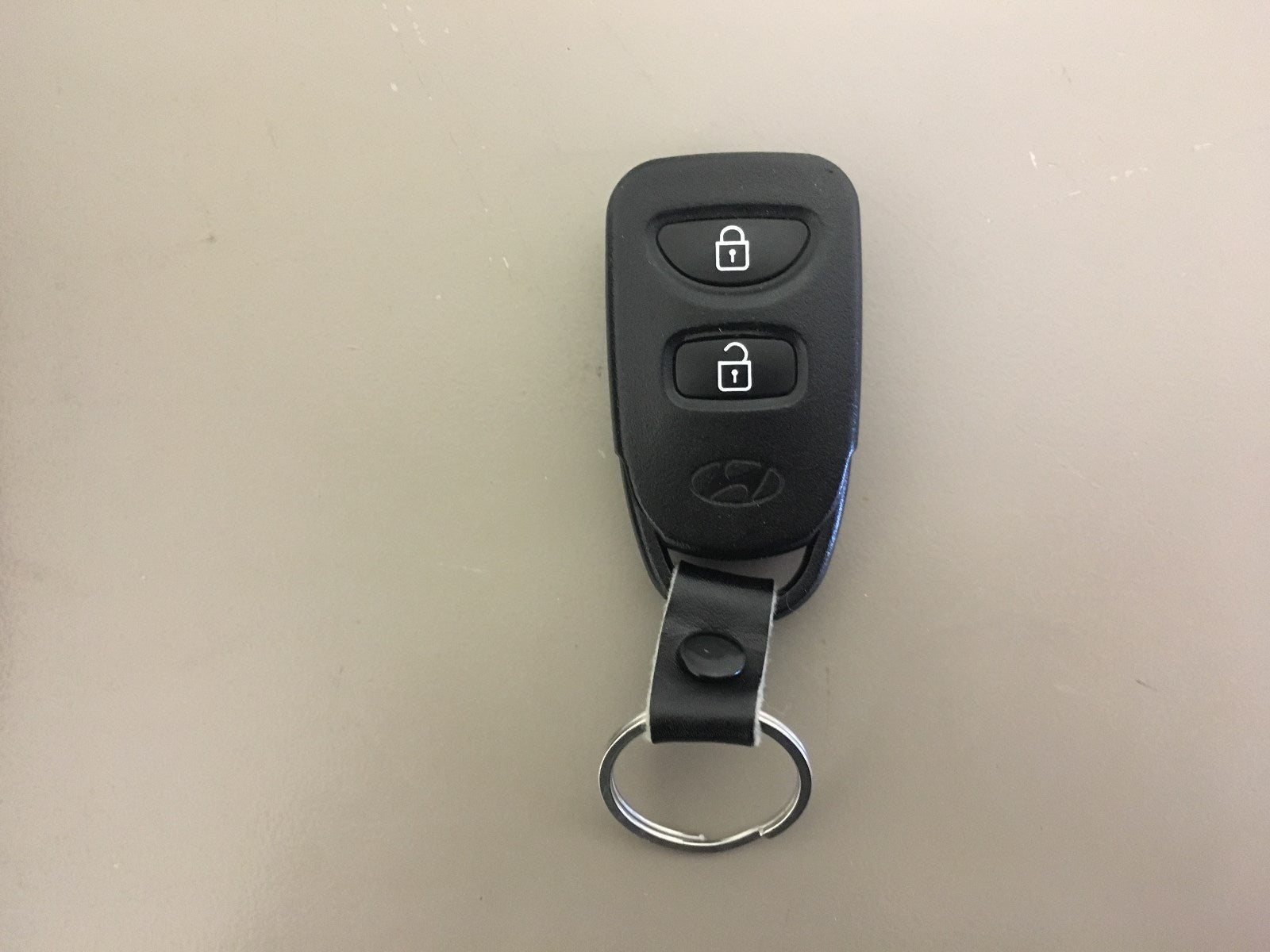 2014 Hyundai Tucson Genuine OEM Owner's Manual Set w/Case & Bonus Key FOB