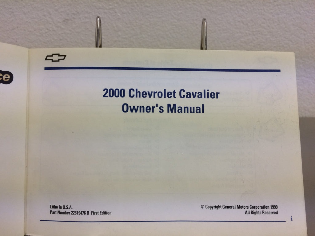 2000 Chevrolet Chevy Cavalier Genuine OEM Owner's Manual Set w/Case