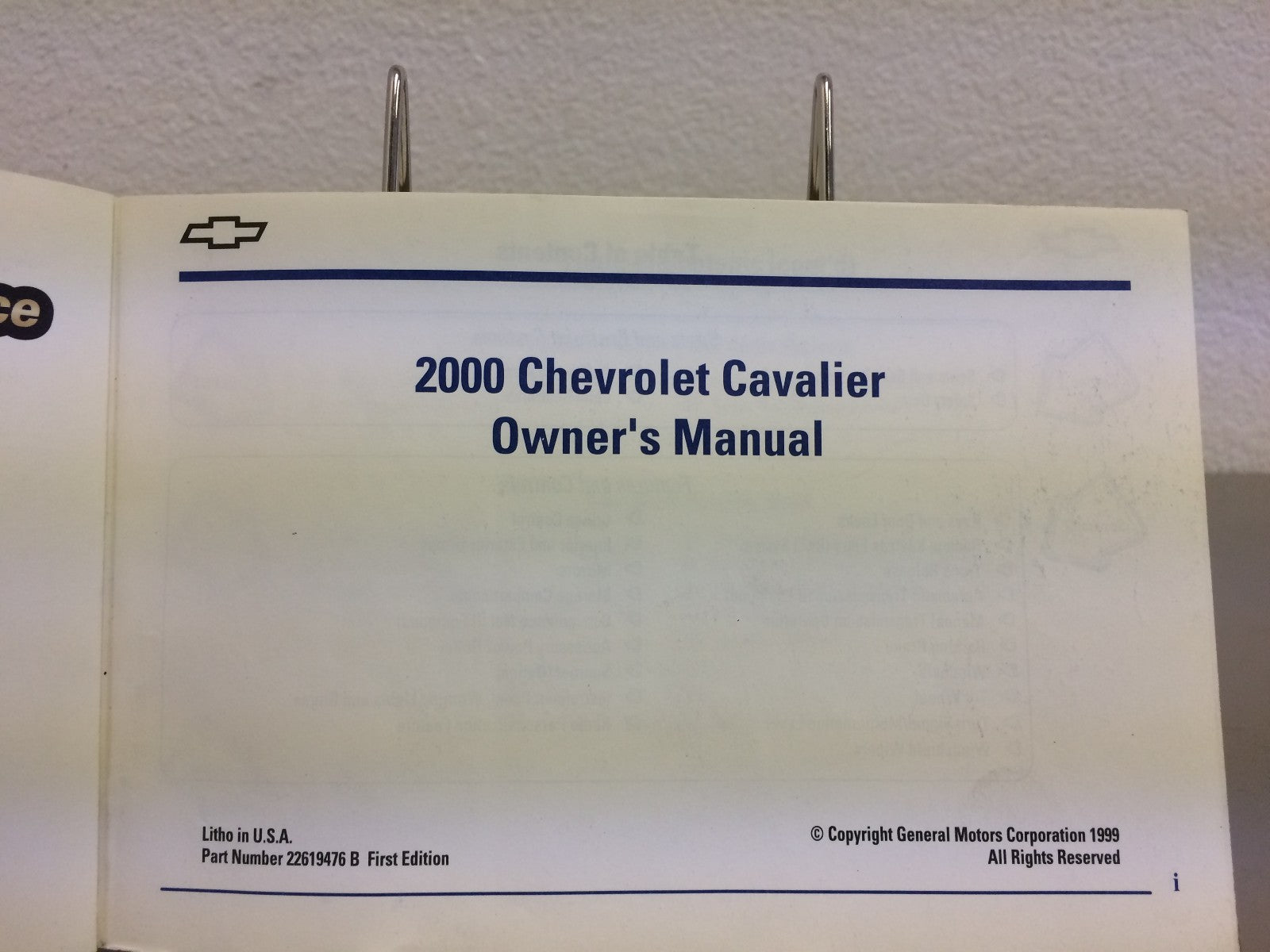 2000 Chevrolet Chevy Cavalier Genuine OEM Owner's Manual Set w/Case