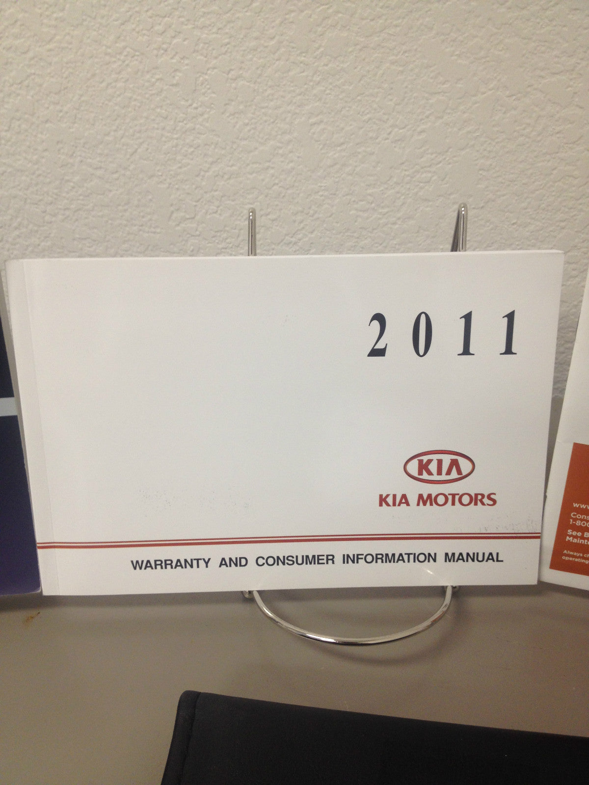 2011 Kia Sorento Genuine OEM Owner's Manual Set w/Kia Case--Free Shipping!