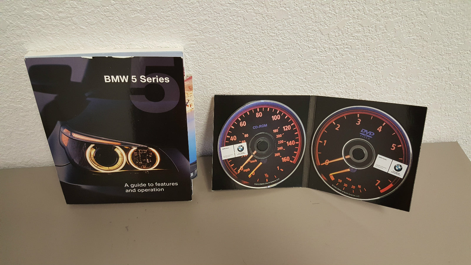 2004 BMW 5-Series Guide to Features & Operation CD/DVD