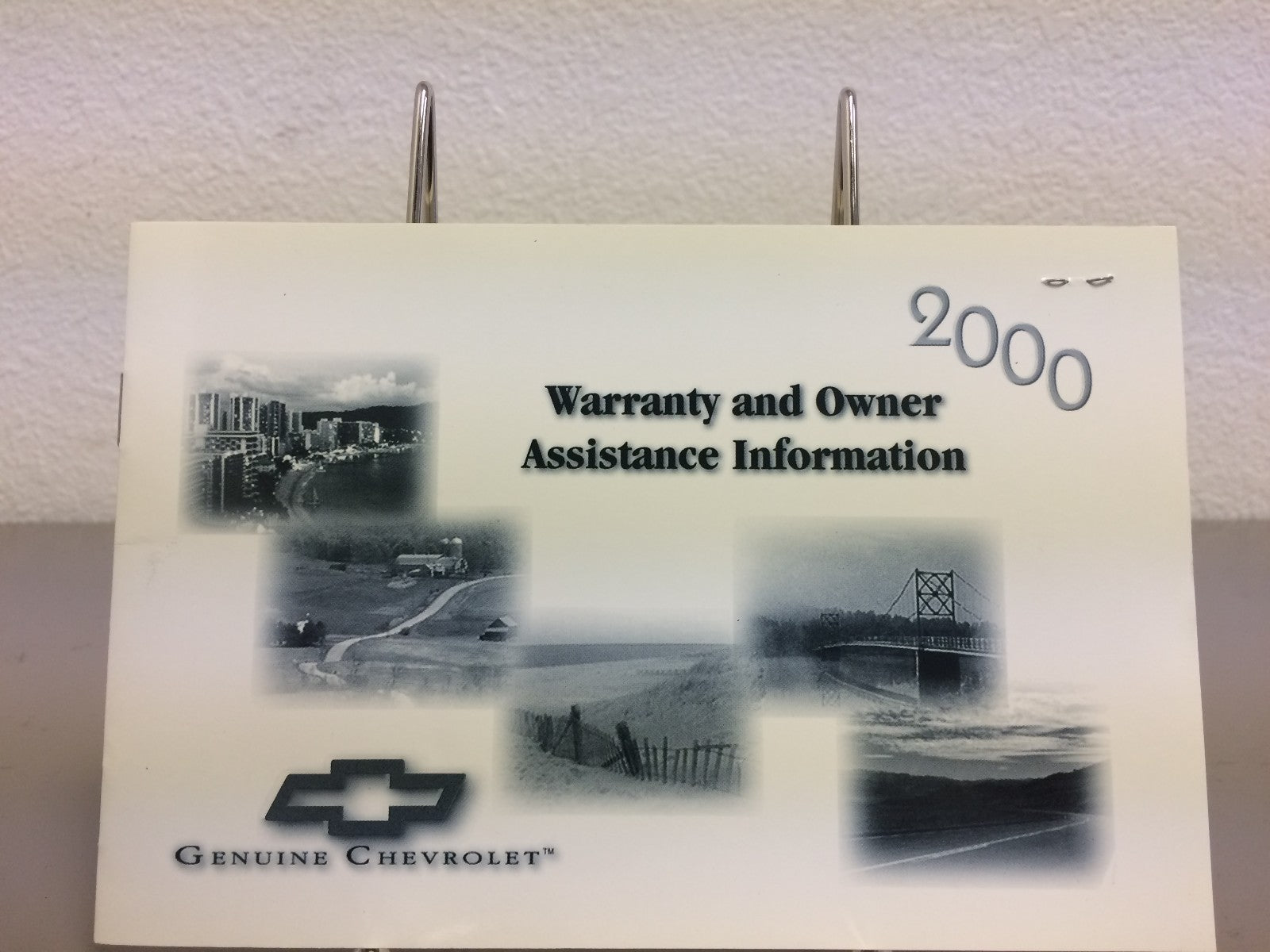 2000 Chevrolet Chevy Cavalier Genuine OEM Owner's Manual Set w/Case