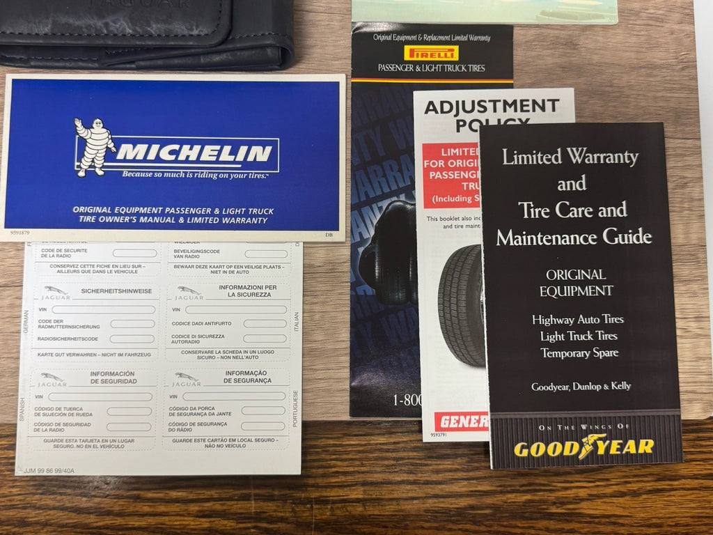 2006 Jaguar XJ Genuine OEM Owner's Manual Set with Leather Jaguar Case