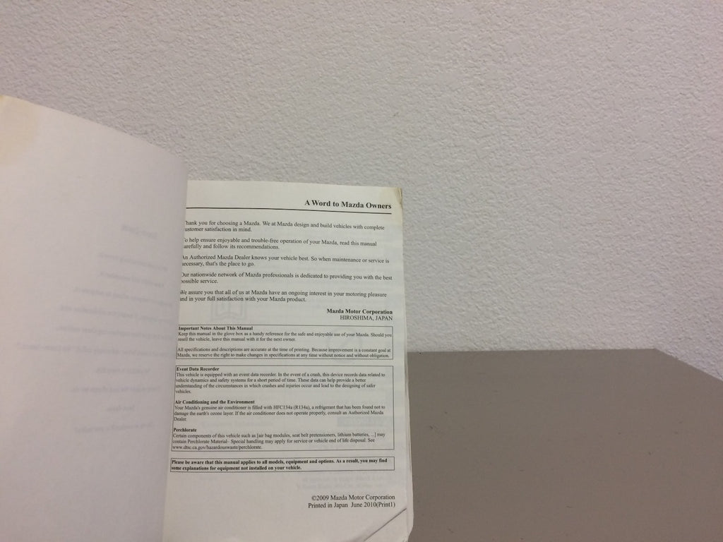 2011 Mazda 3 Genuine OEM Owner's Manual Set w/ Mazda Case-Free Shipping!!!!!!!!!