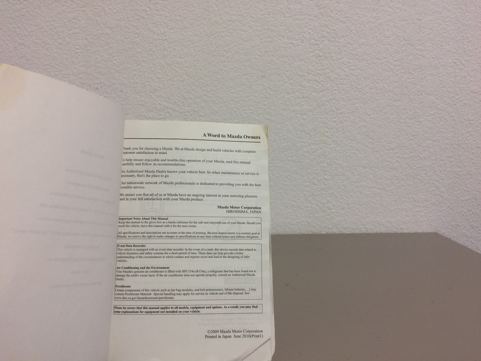 2011 Mazda 3 Genuine OEM Owner's Manual Set w/ Mazda Case-Free Shipping!!!!!!!!!