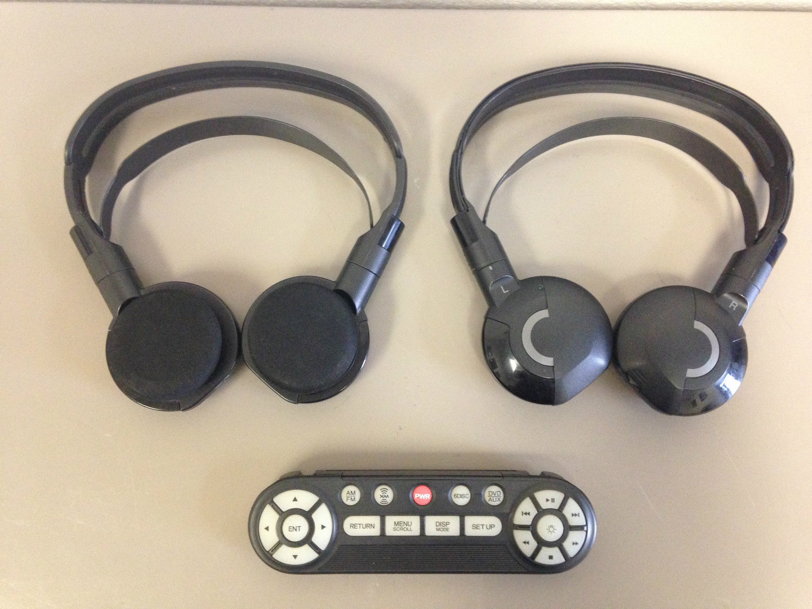 2005-2010 Acura MDX & Honda Pilot Odyssey OEM Wireless Headphones w/ DVD Remote