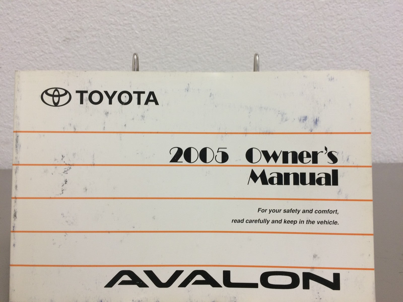 2005 Toyota Avalon OEM Owner's Manual w/ Supplements - Free Shipping