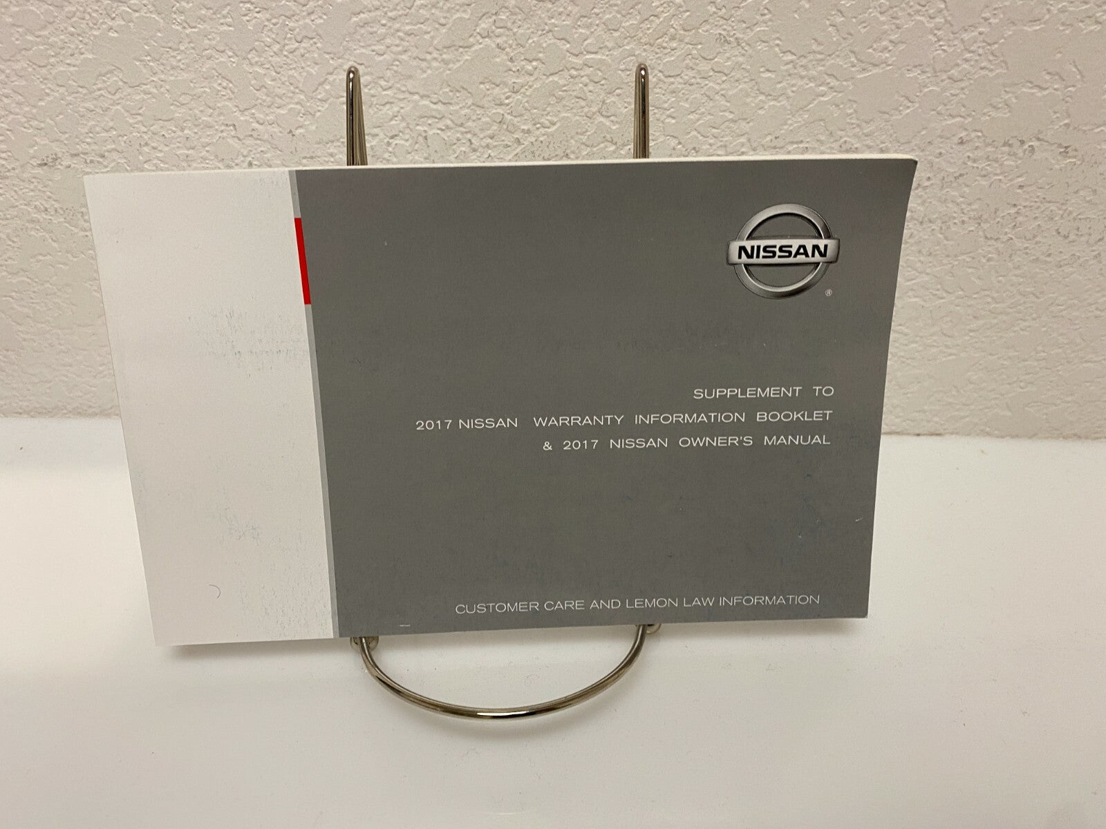 2017 Nissan Rogue Genuine OEM Owner's Manual Set W/Case & Free Shipping!