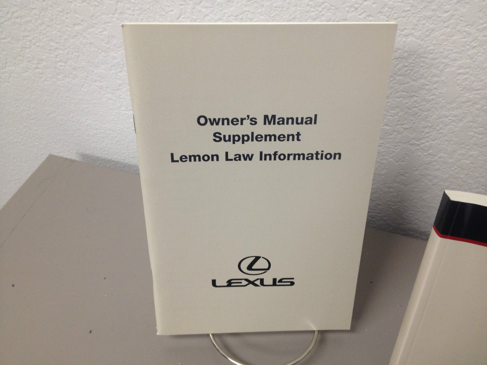 2001 Lexus ES 300 Genuine OEM Owner's Manual Set w/Case -- Free Shipping!