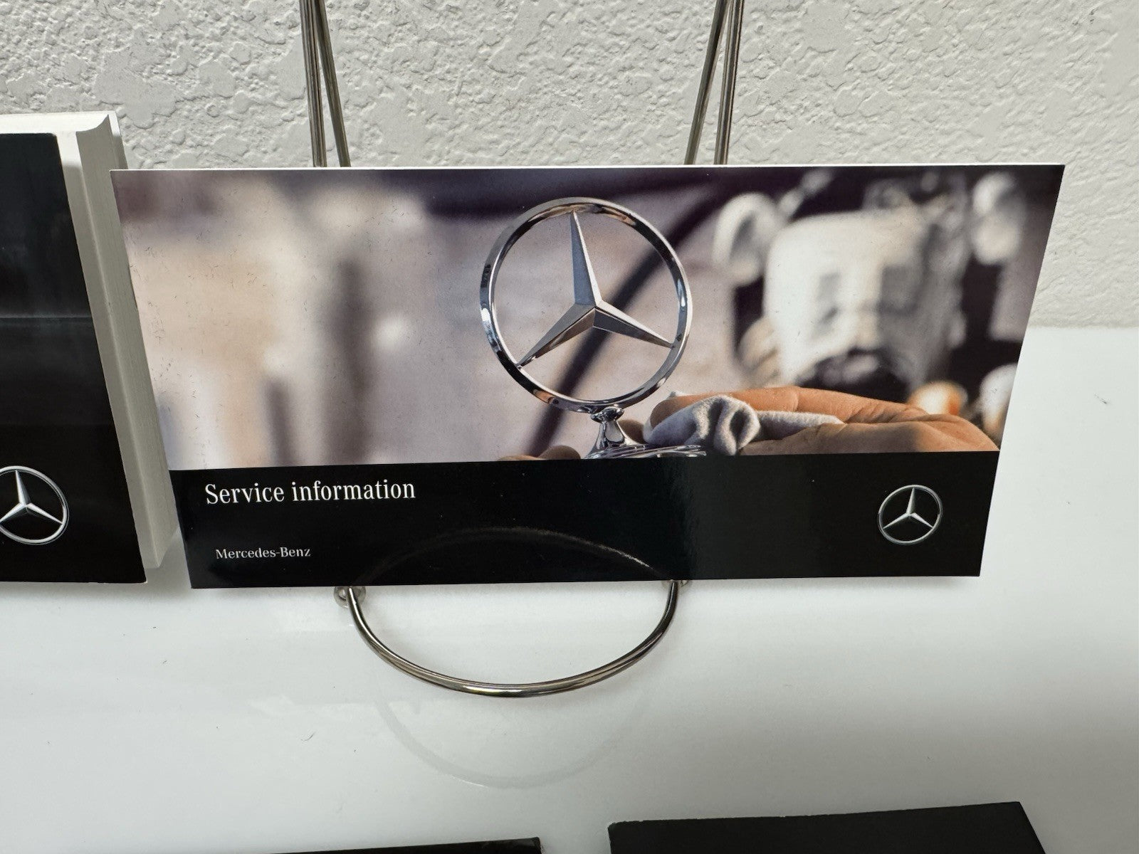 2025 Mercedes-Benz C-Class Sedan Genuine OEM Owner's Manual Set w/Mercedes Case