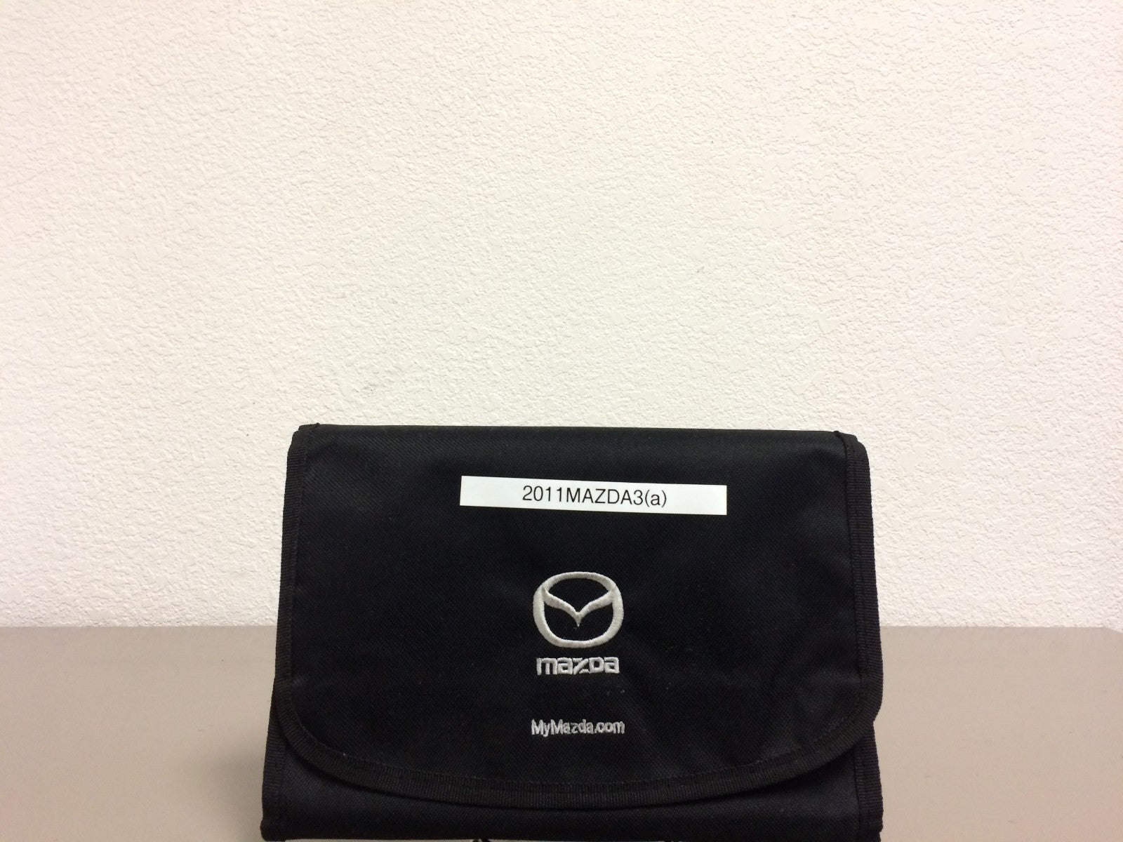 2011 Mazda 3 Genuine OEM Owner's Manual Set w/ Mazda Case-Free Shipping!!!!!!!!!
